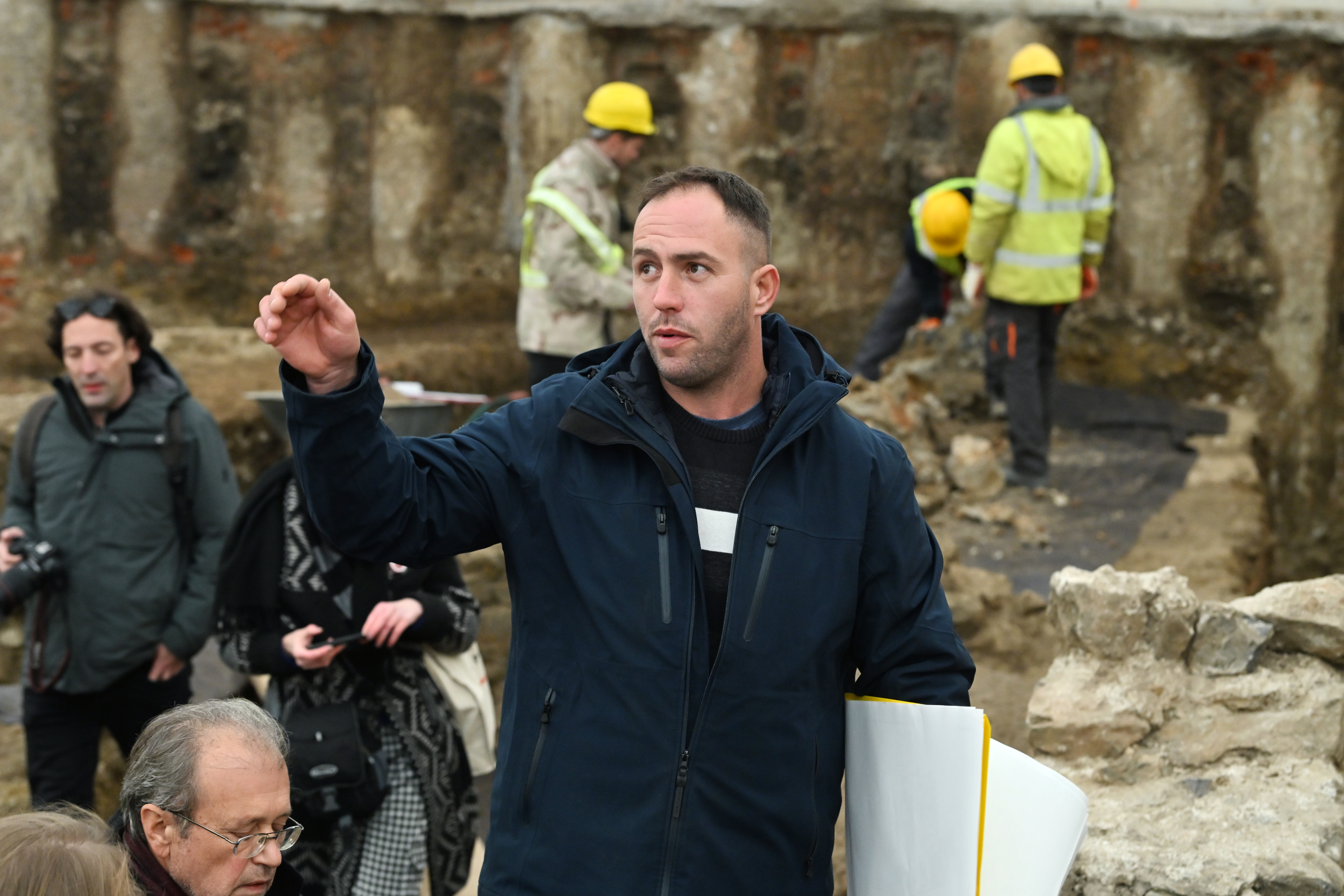 Vodenje po arheološkem najdišču NUK II (Foto: Igor Kupljenik /F.A.BOBO)