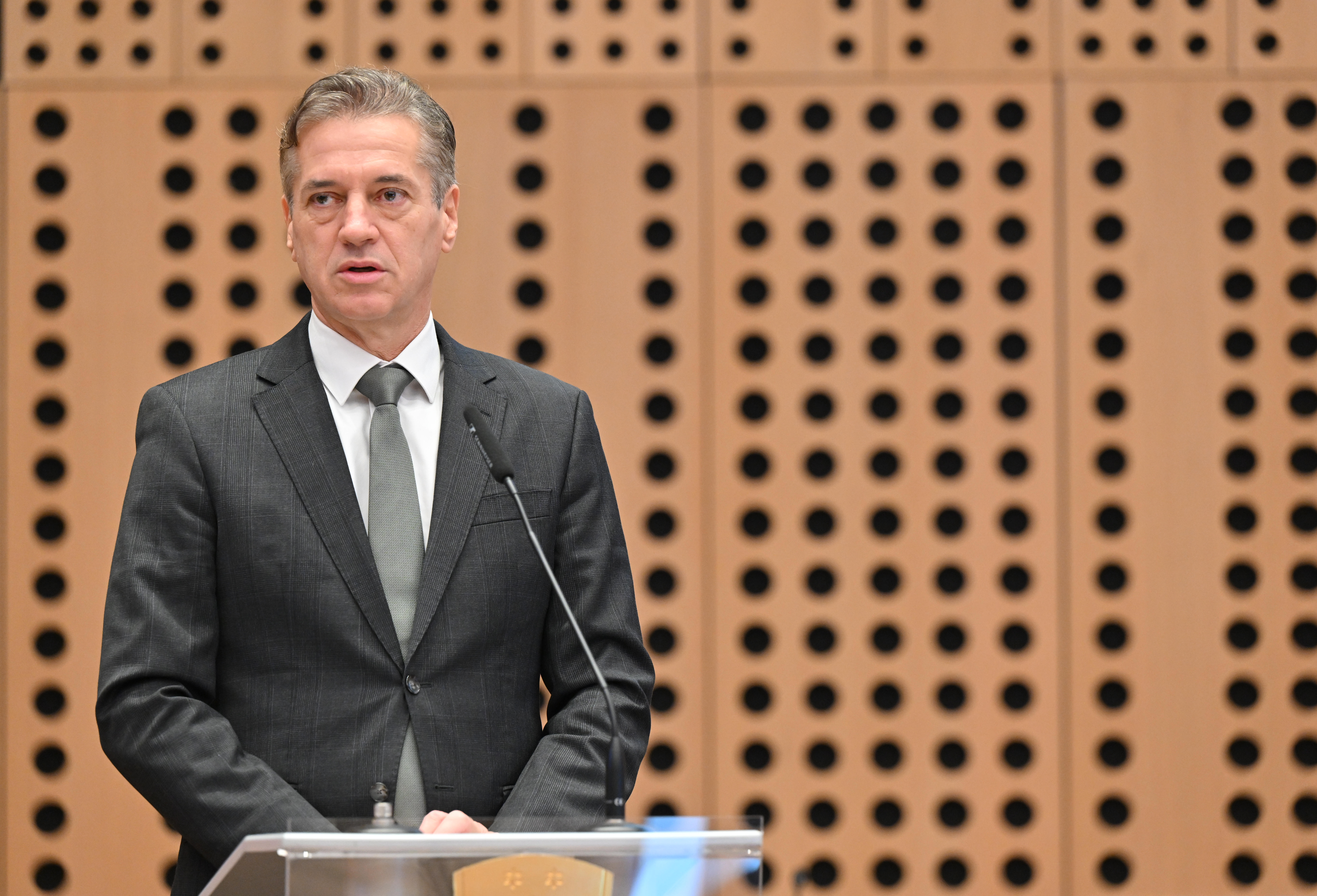 robert golob, predsednik vlade