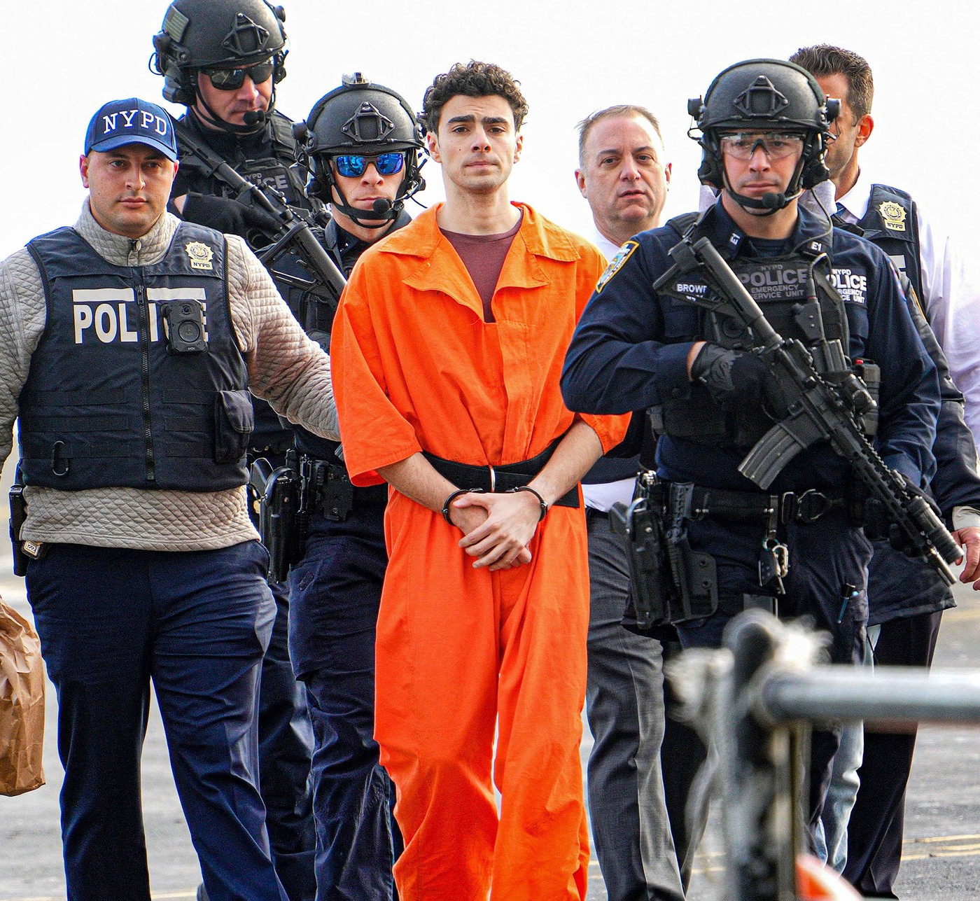 Murder suspect Luigi Mangione extradited to NYC - 12/19/24