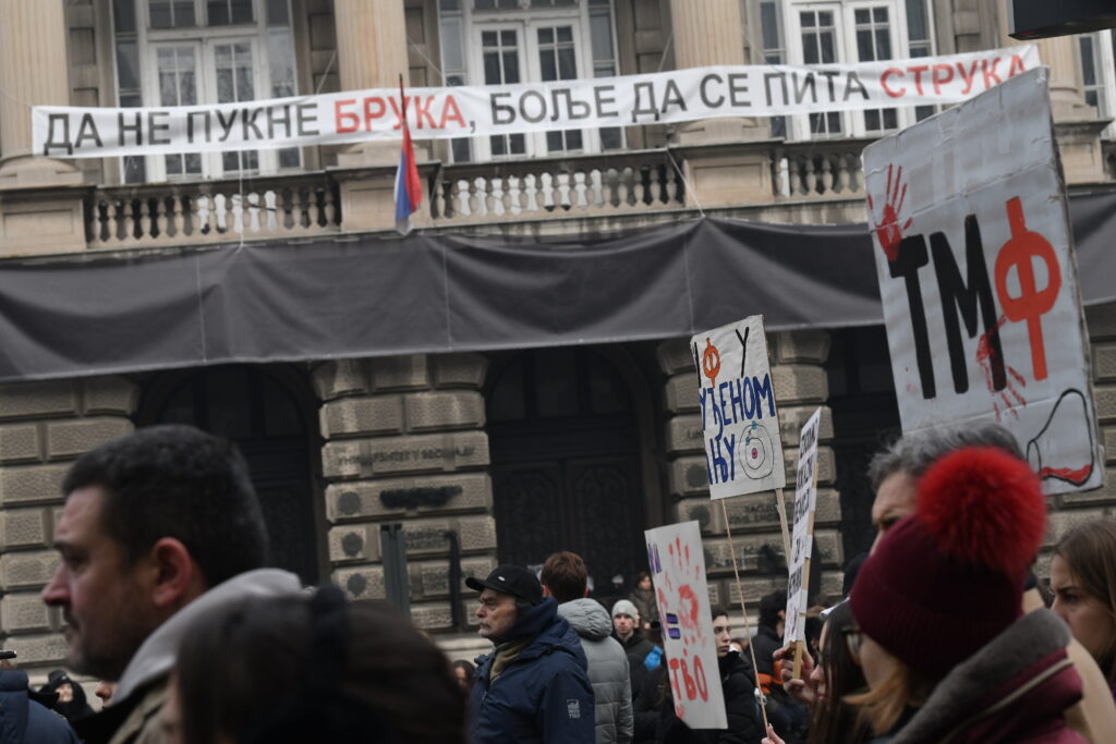1735669288-protest-srbija-1-1024x683.jpg