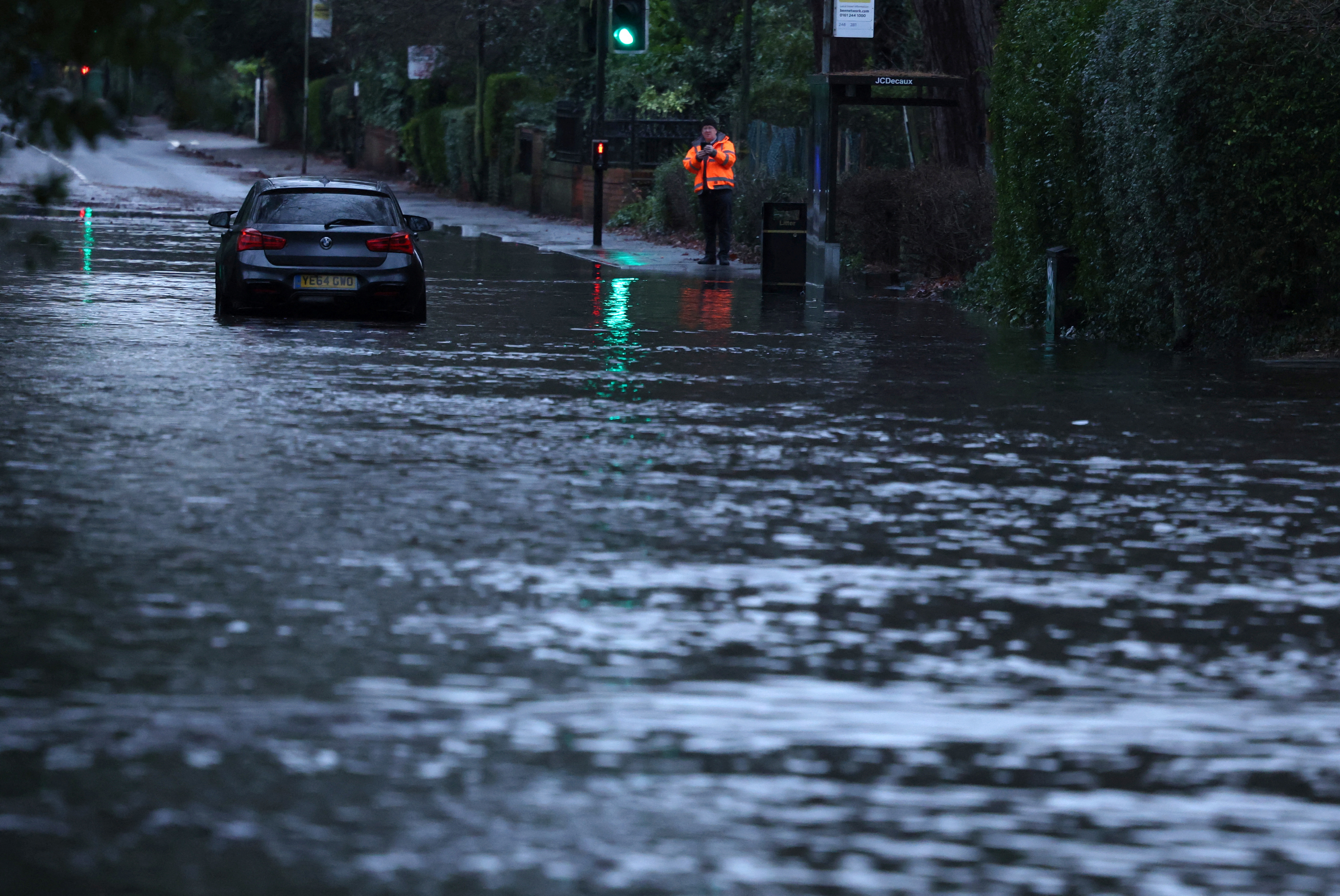 Prizor iz poplavljenega Manchestra (Foto: Phil Noble/REUTERS)