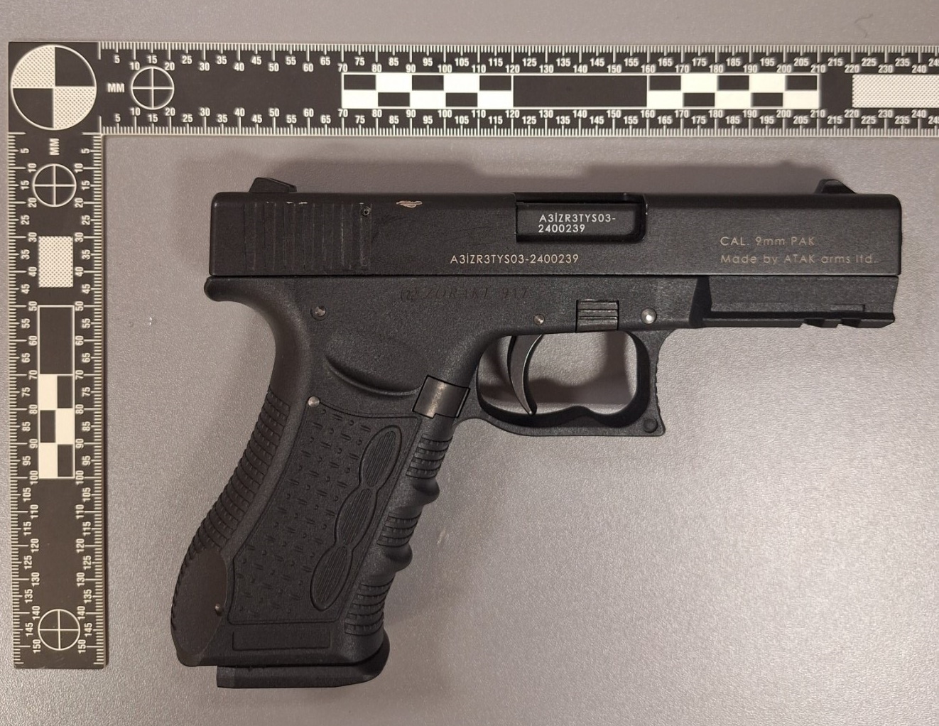 Pištola, mladoletnik, črnomelj, metlika