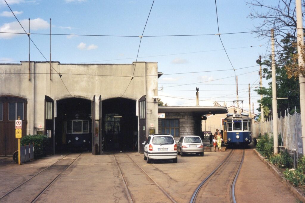 1736241622-Opicina_tram_depot_29_July_2003-1024x683.jpg