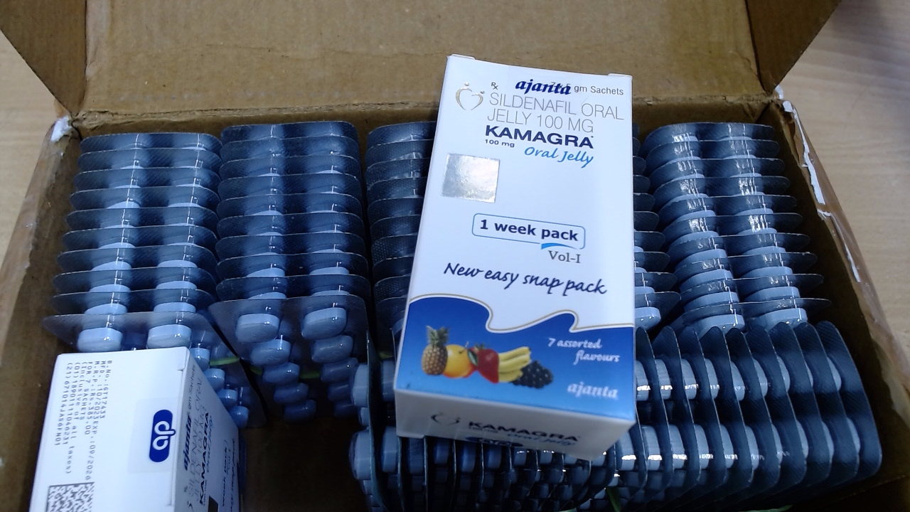 zasežena pošiljka, furs, zdravilo za zdravljenje erektilne disfunkcije