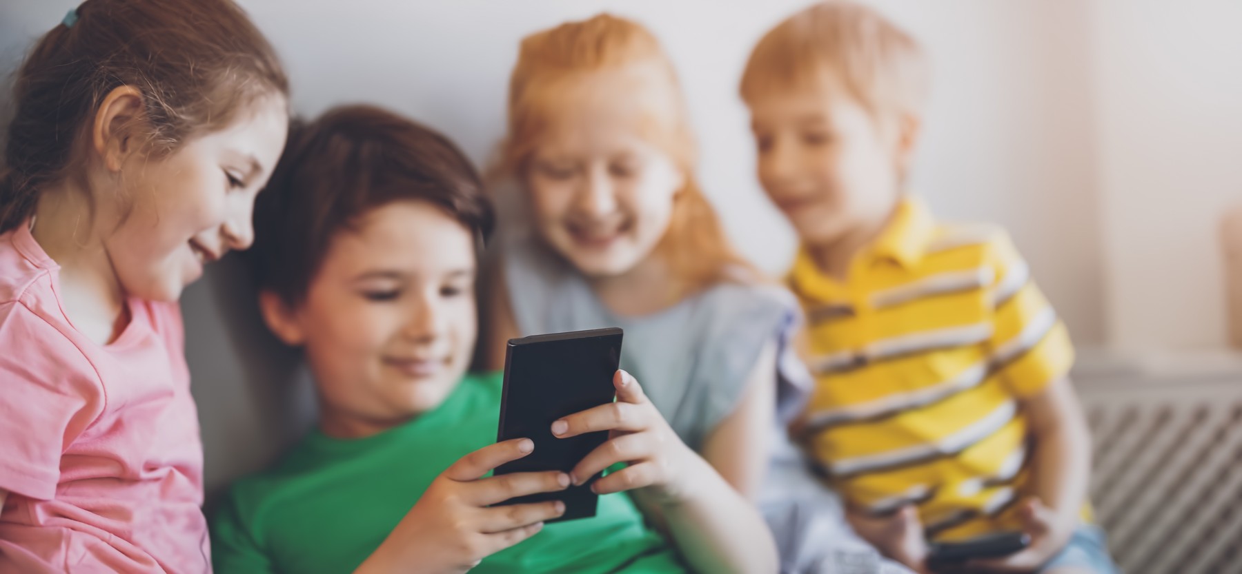 otroci, pametni telefoni