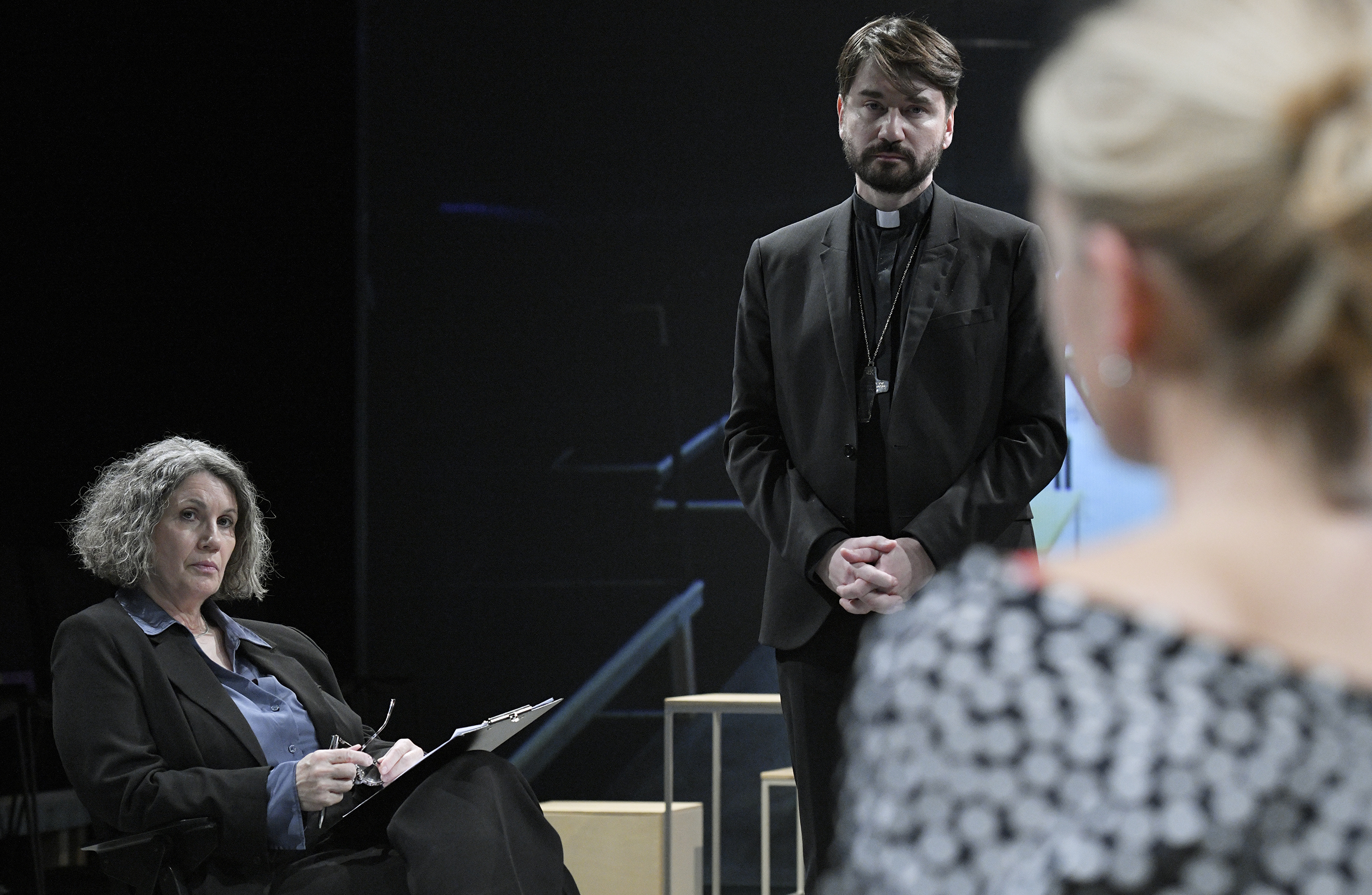 Prizor iz predstave Bog