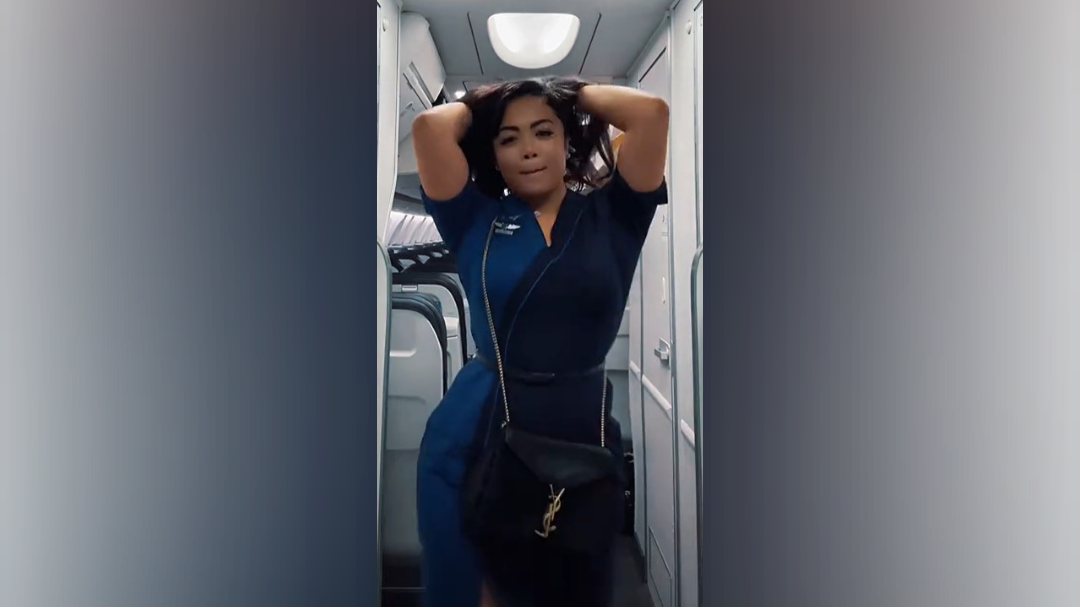 stevardesa, tverkanje, viralno