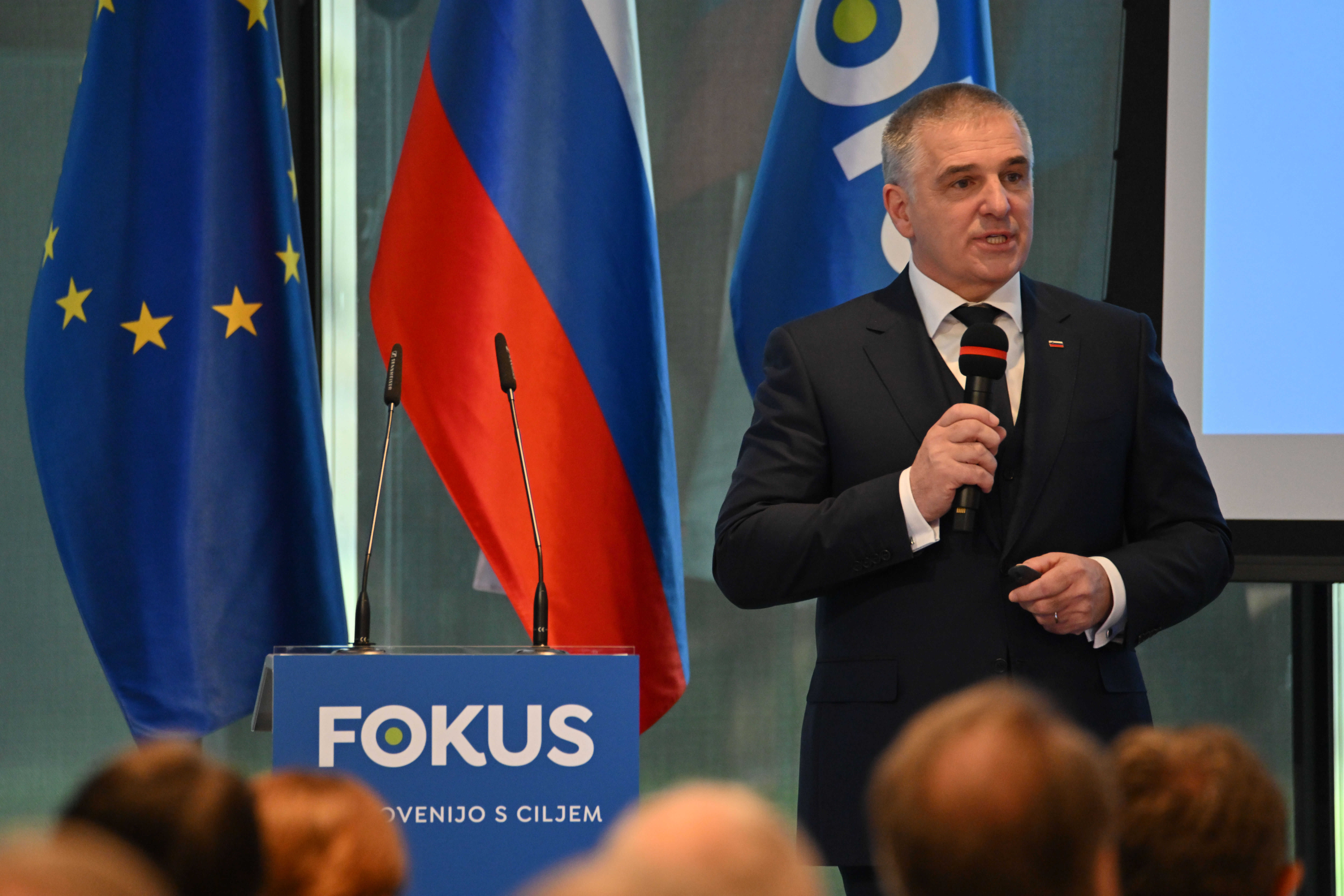Marko Lotrič, Fokus