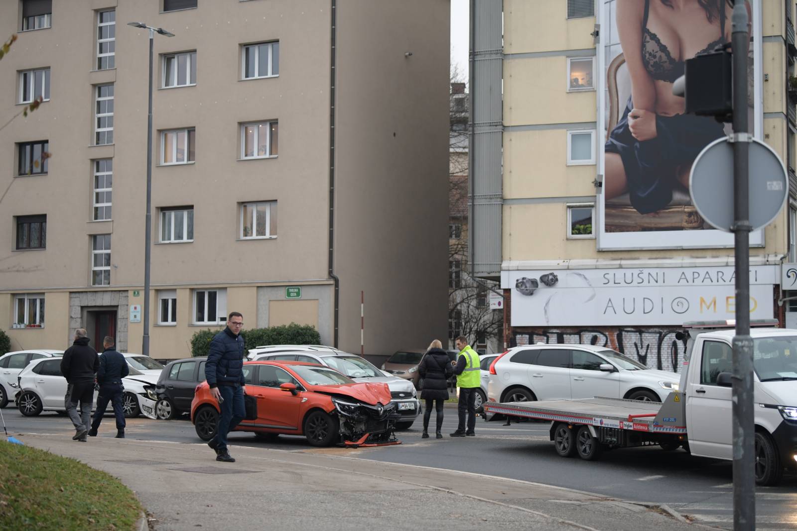 Prometna nesreča, Tivolska, Ljubljana