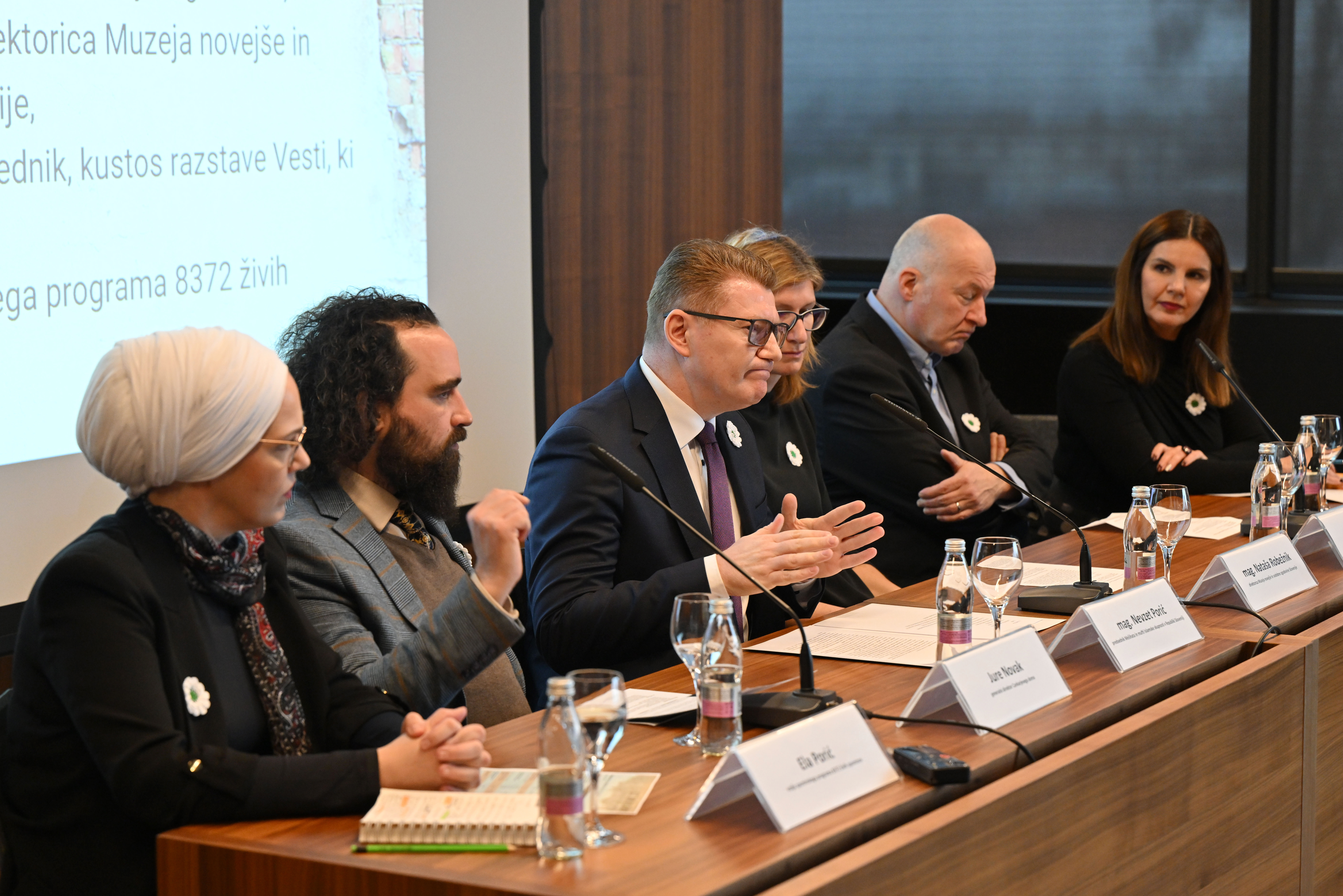 Muslimanski kulturni center, Srebrenica, genocid
