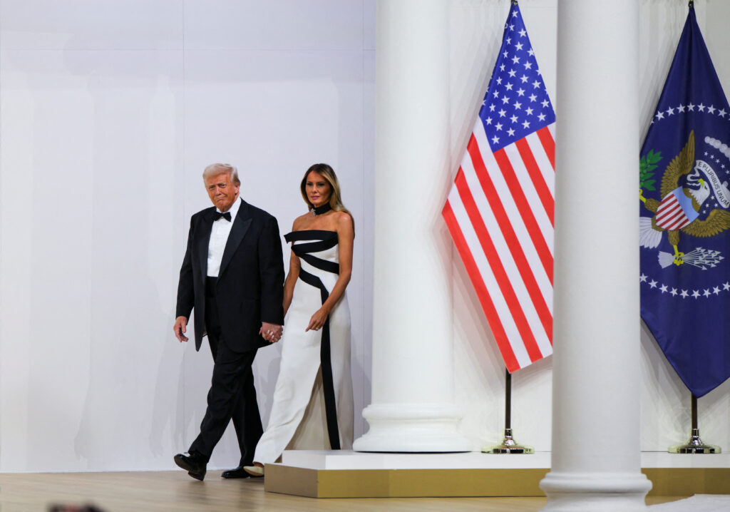 1737436263-Melania-in-Donald-Trump-prvi-ples-1-1024x718.jpg