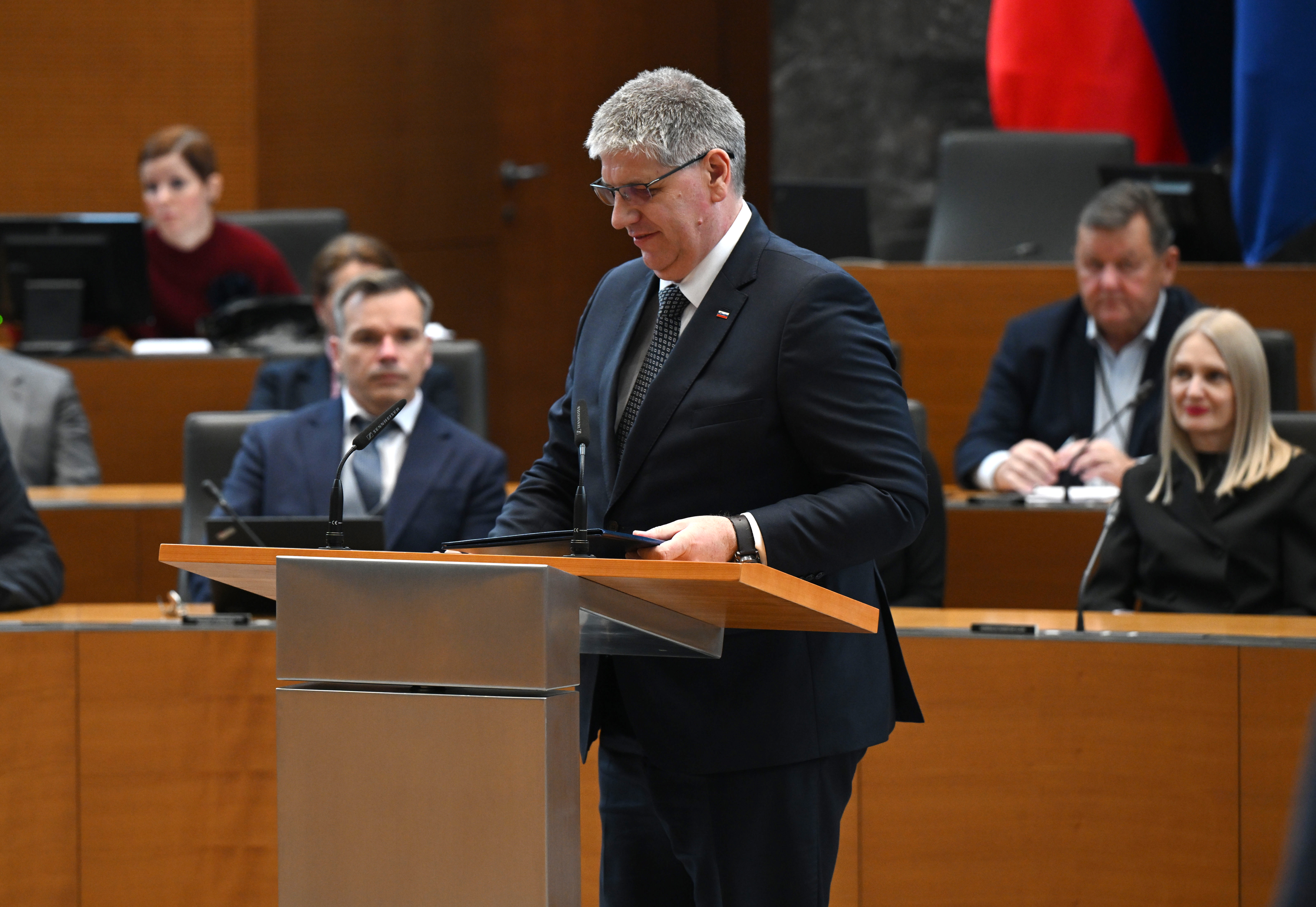 Izredna seja DZ interpelacija Boštjana Pokljukarja