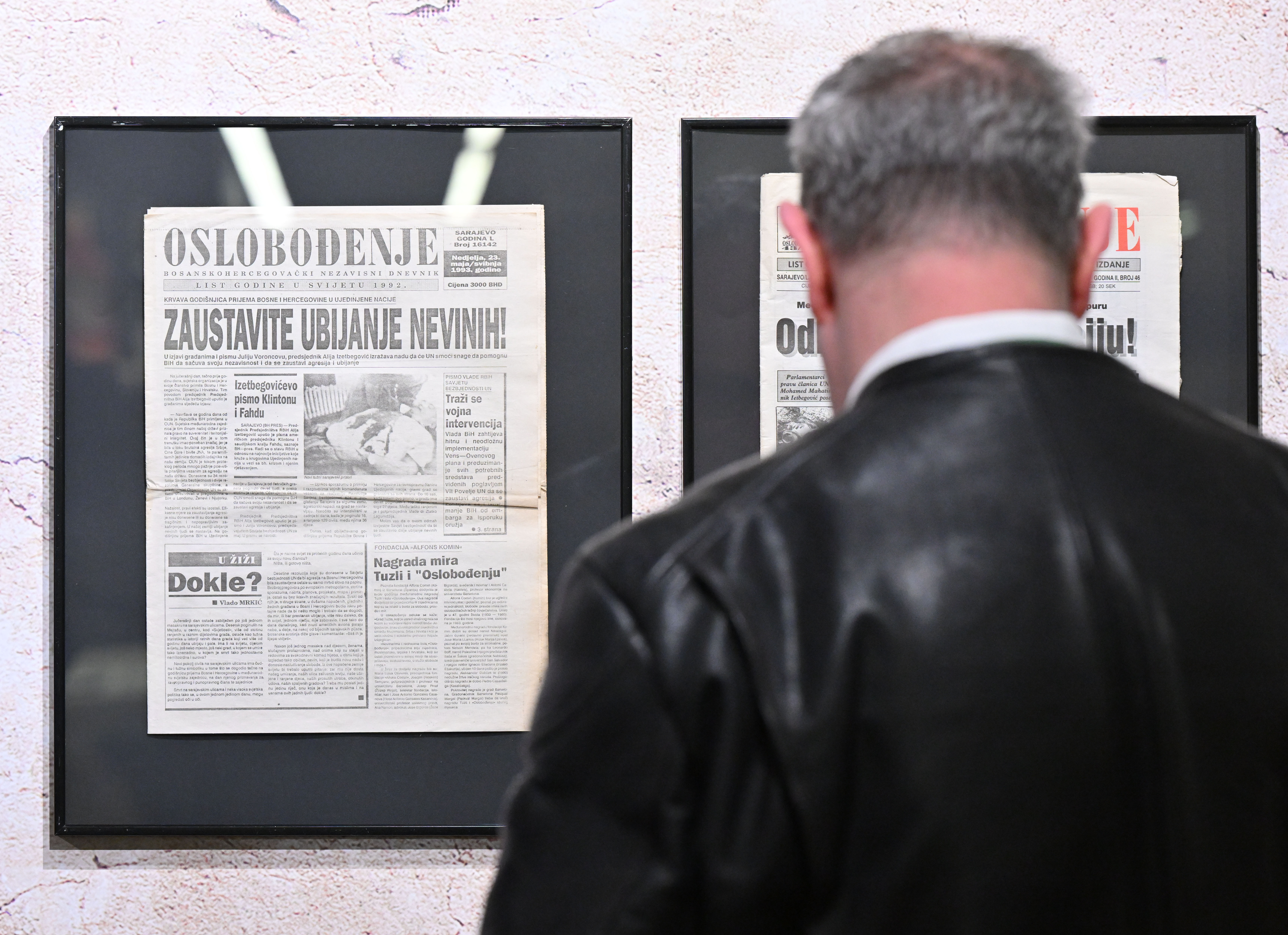 Odprtje razstave časopisnih naslovnic in člankov iz obdobja genocida Vesti, ki niso zbudile vesti ob 30. obletnica genocida v Srebrenici