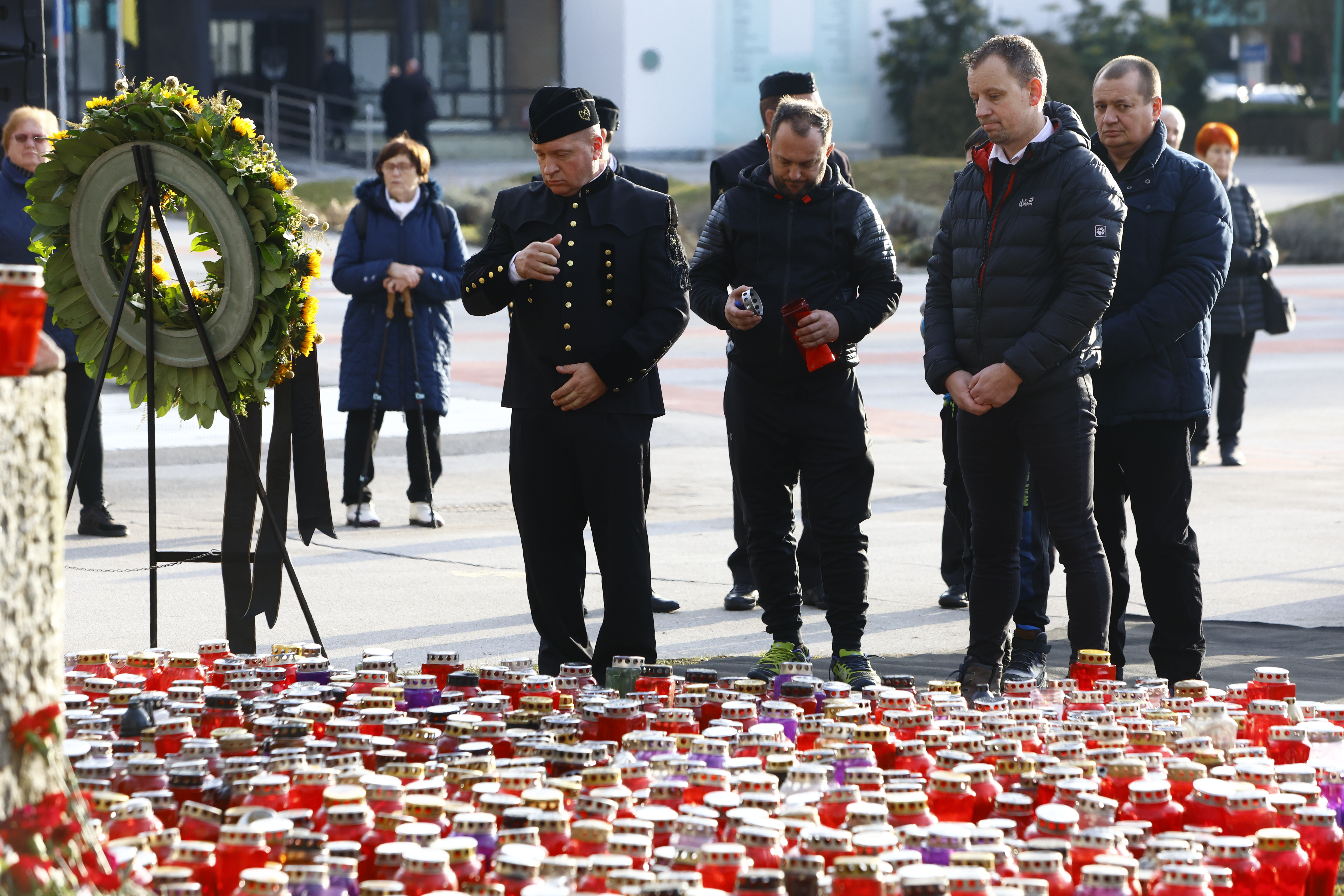 Žalna slovesnost v Velenju (Foto: Borut Živulović/BOBO)