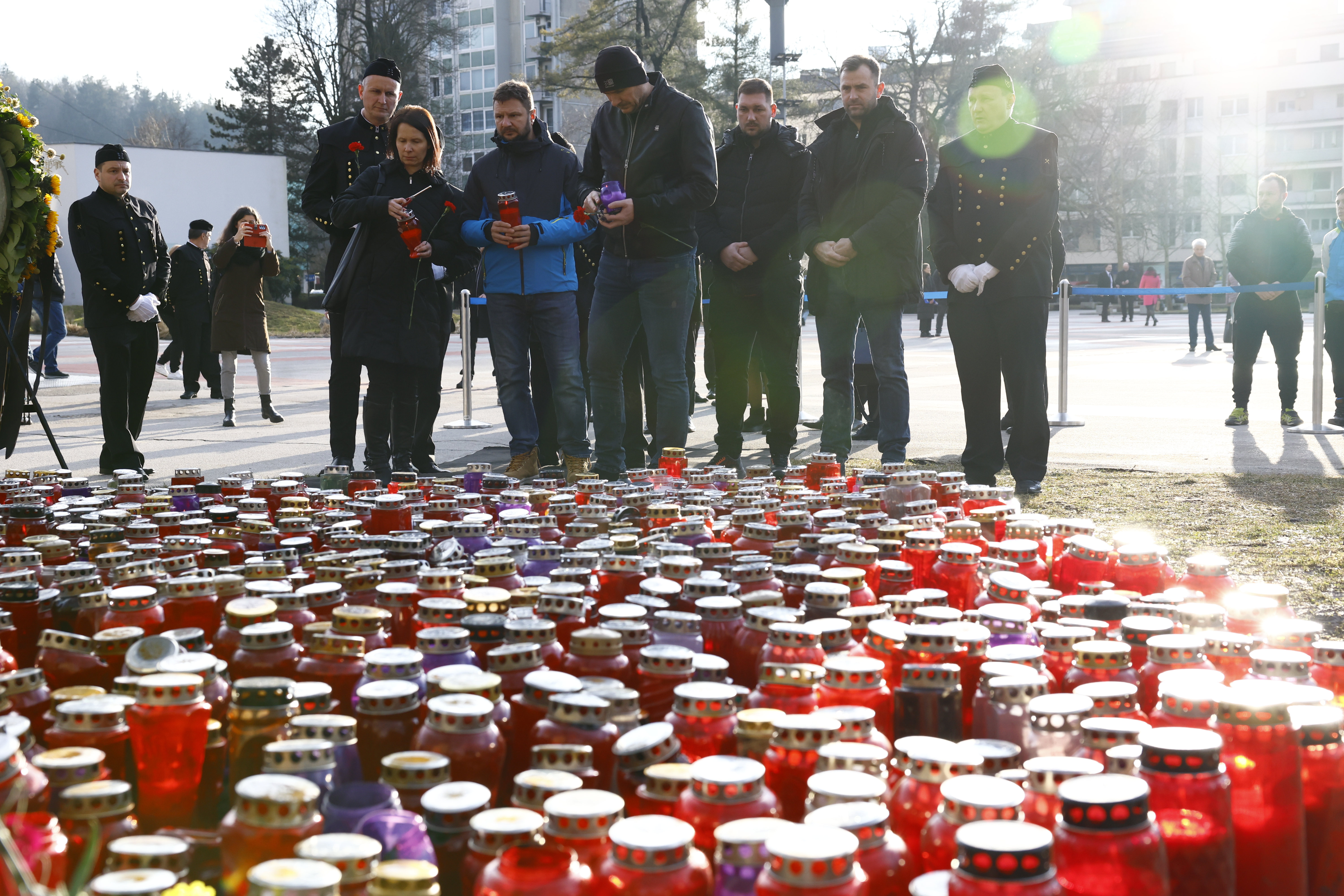Žalna slovesnost v Velenju (Foto: Borut Živulović/BOBO)