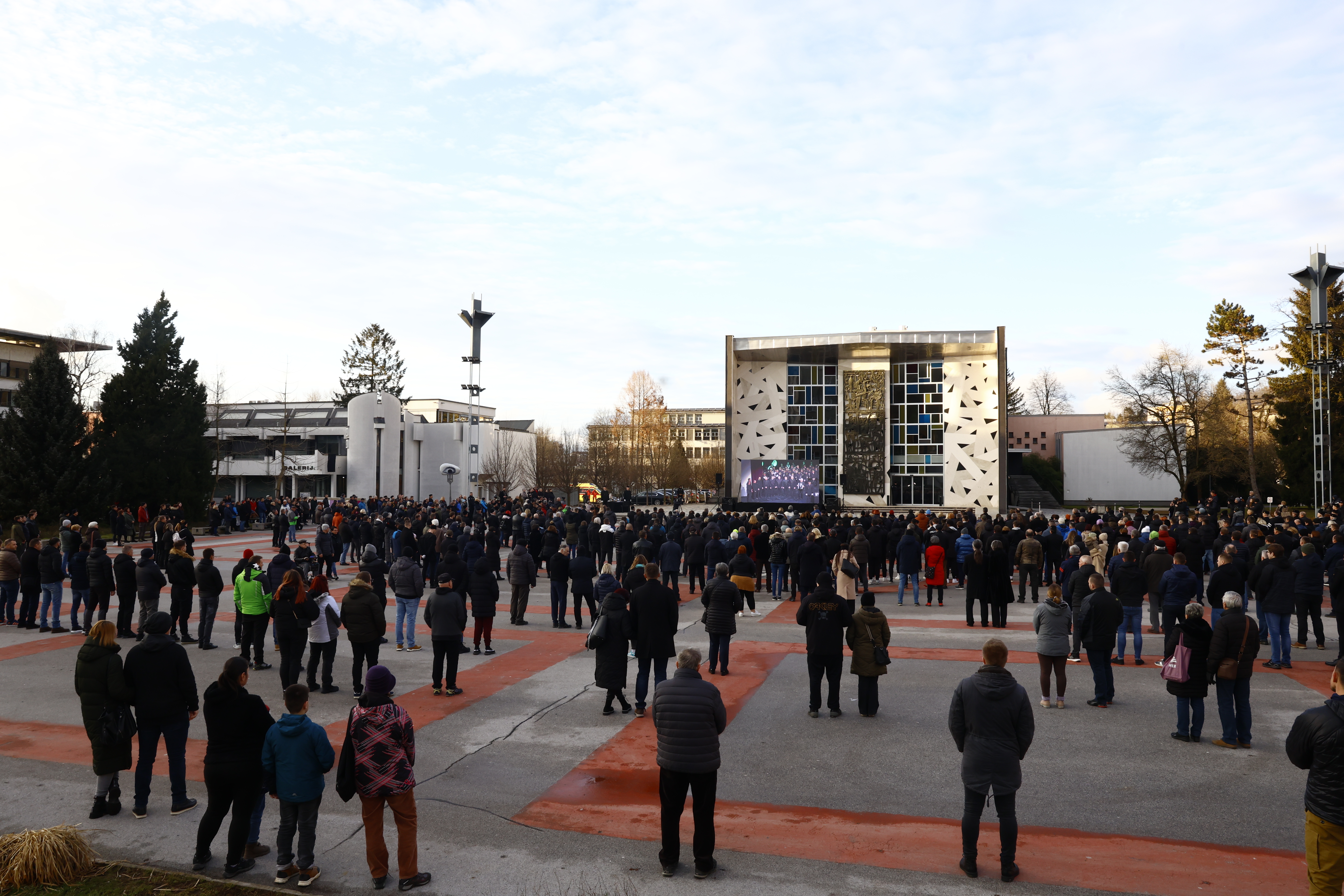 Žalna slovesnost v Velenju (Foto: Borut Živulović/BOBO)