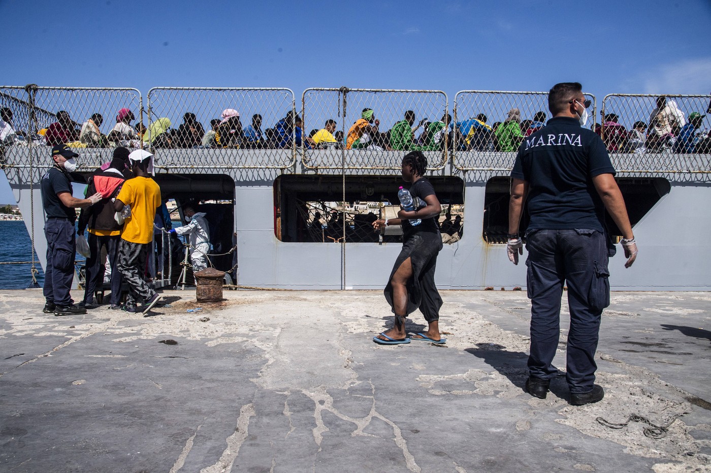 italija, albanija, center, pribežniki, migranti