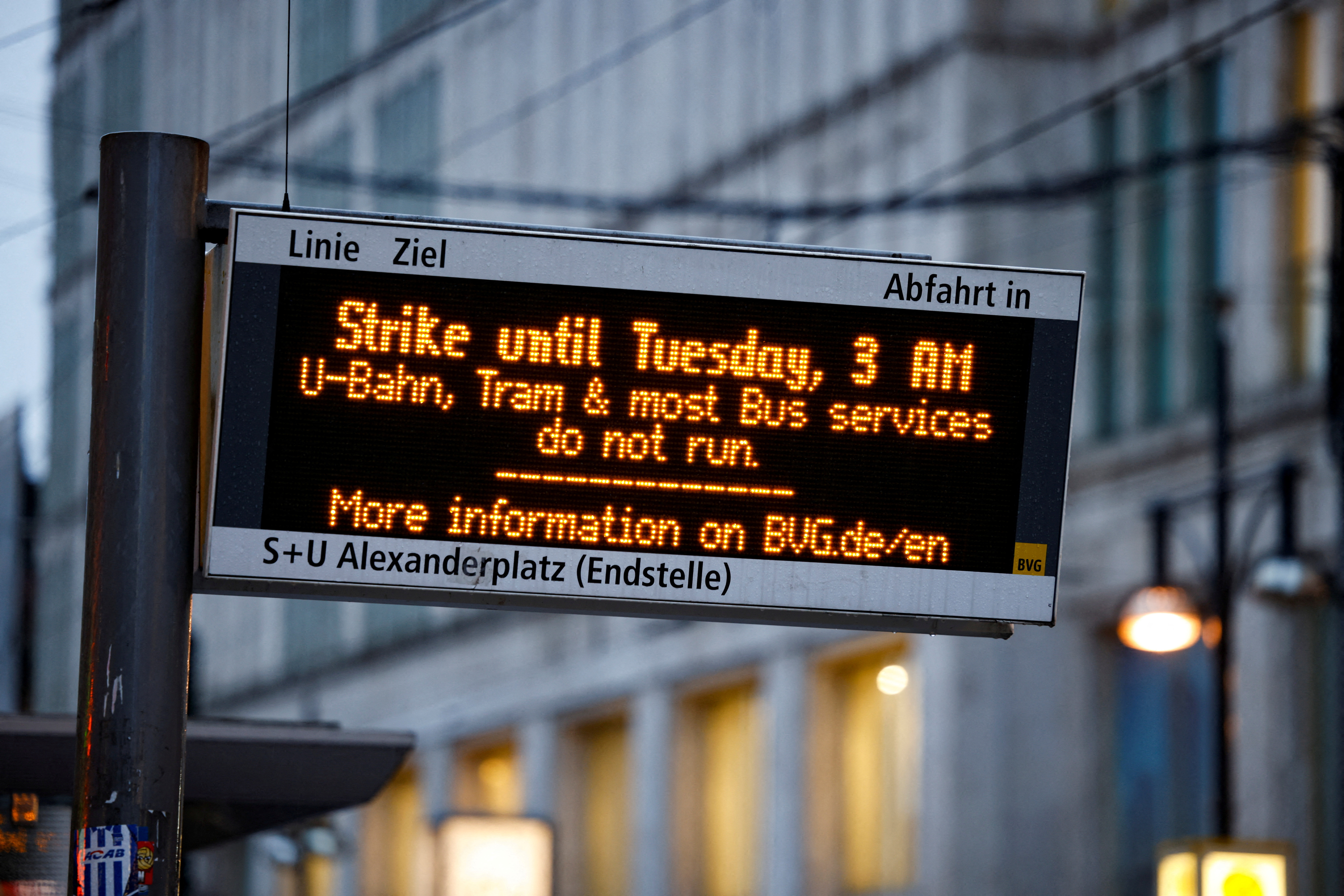 Trade union Verdi calls for strikes in the local public transport sector in Berlin