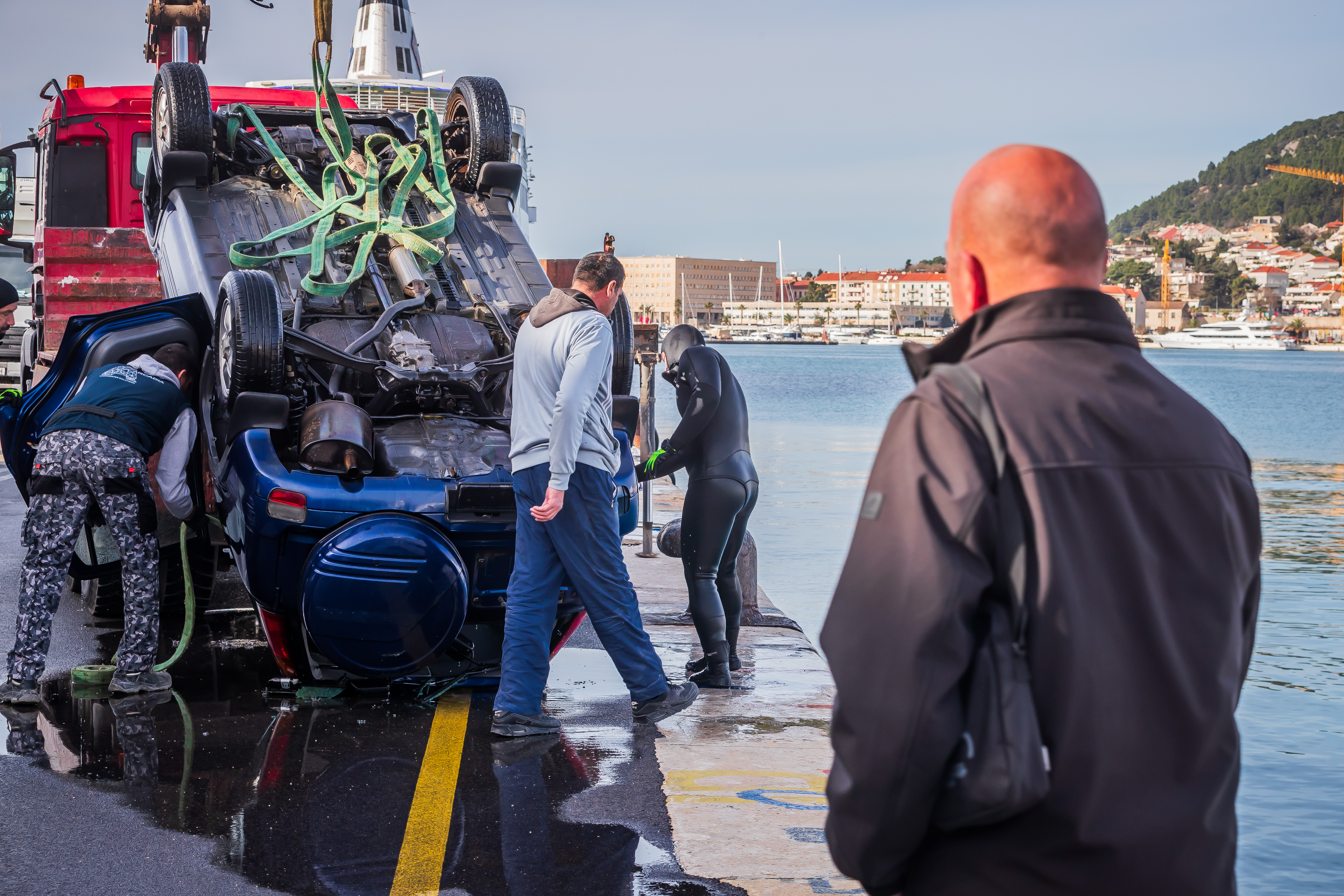 avtomobil split, nesreča, voznik, morje