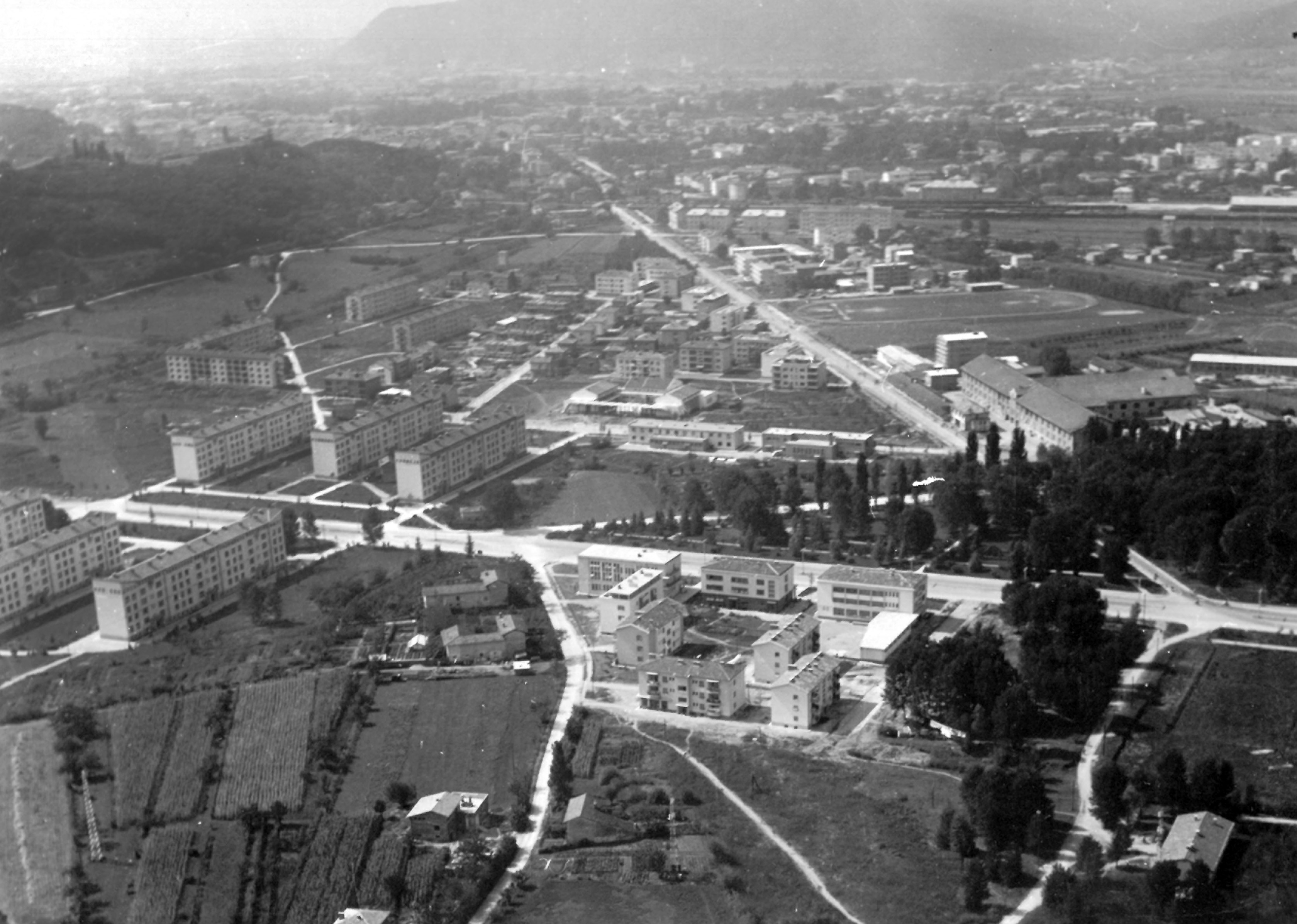 Letalski posnetek Nove Gorice iz 60. let 20. stoletja (Foto: Fototeka Goriškega muzeja)