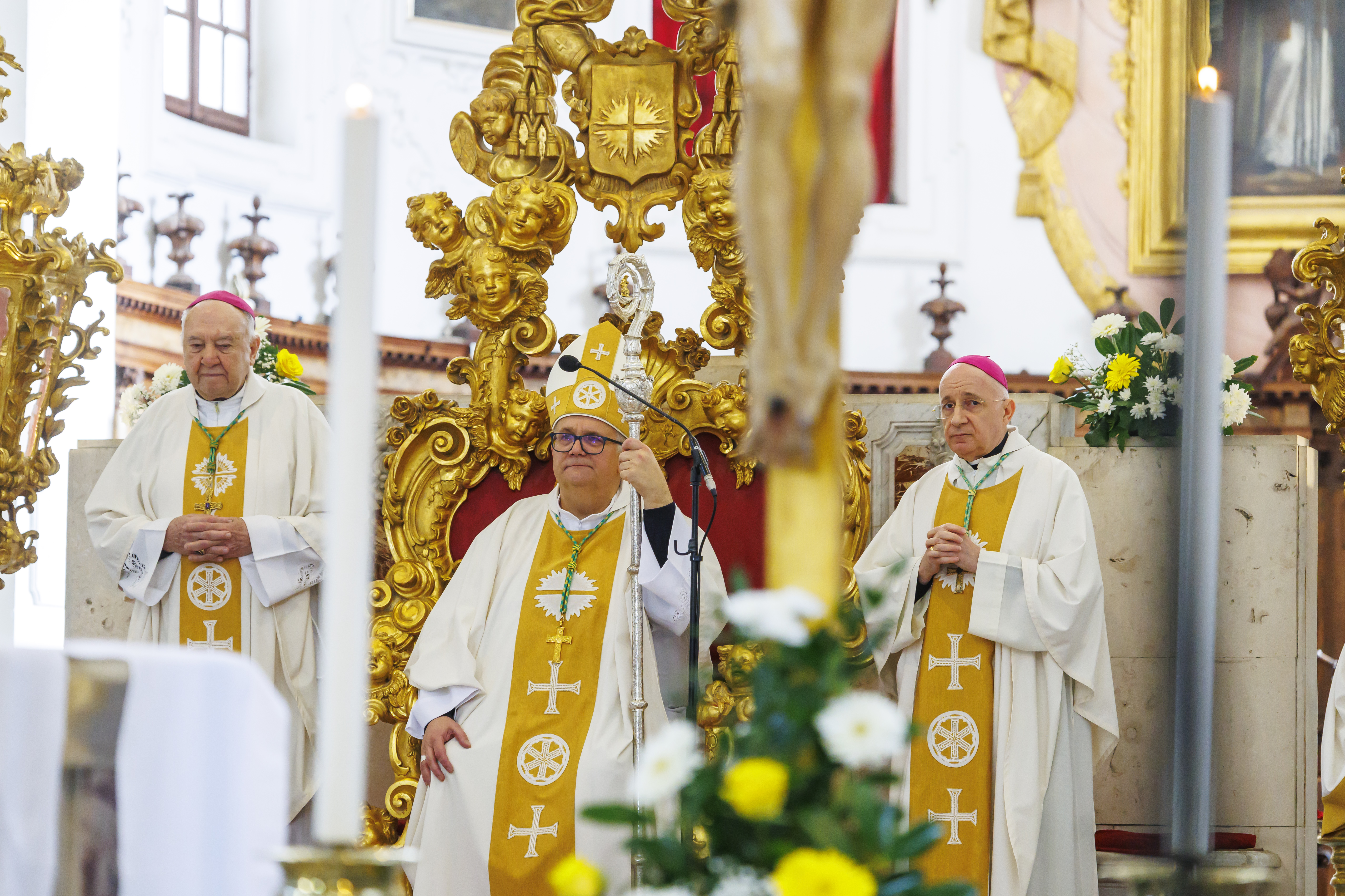 Slovesnost ob umestitvi novega koprskega škofa Petra Štumpfa z obredom