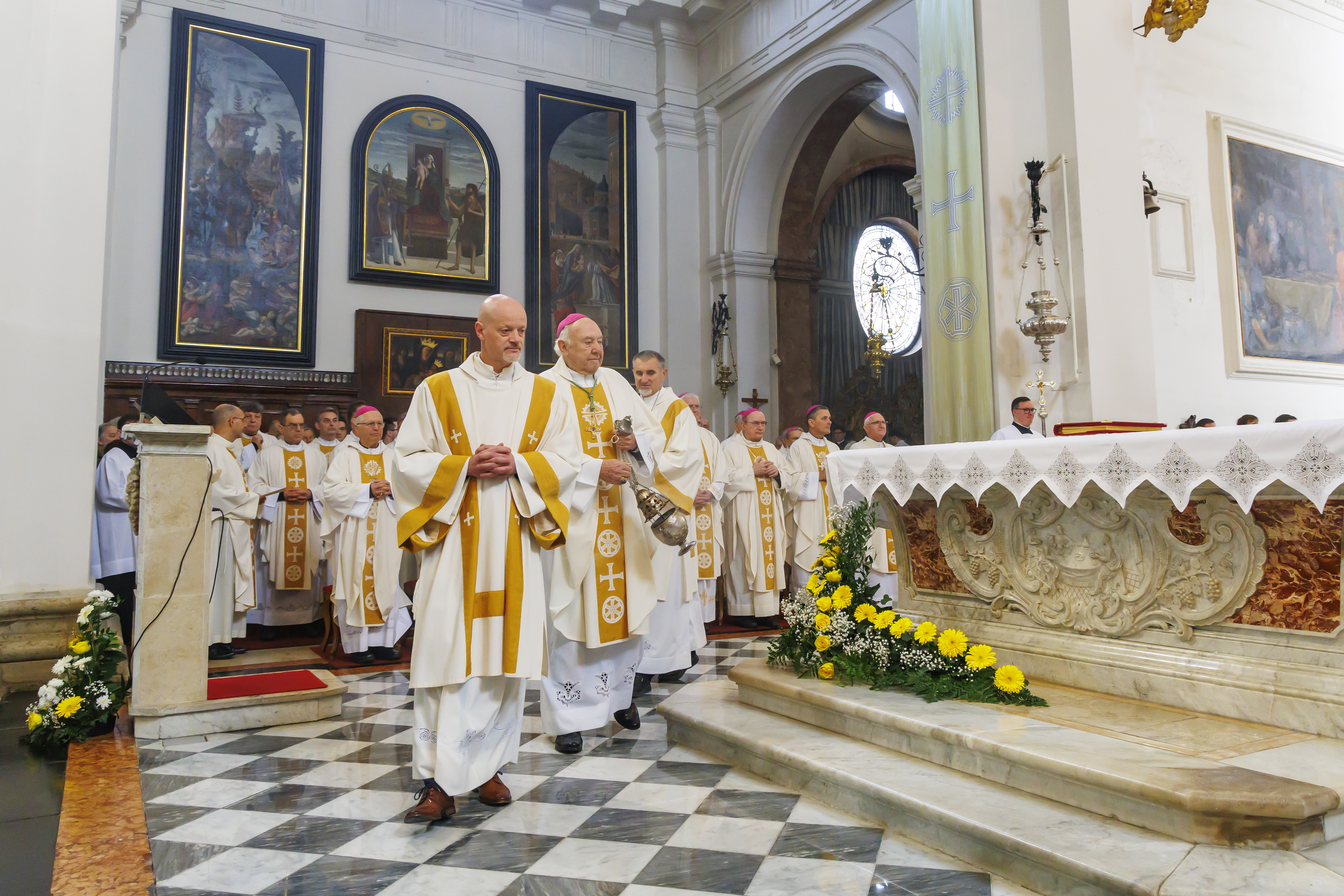Slovesnost ob umestitvi novega koprskega škofa Petra Štumpfa (Foto: Tomaž Primožič/F.A.BOBO)