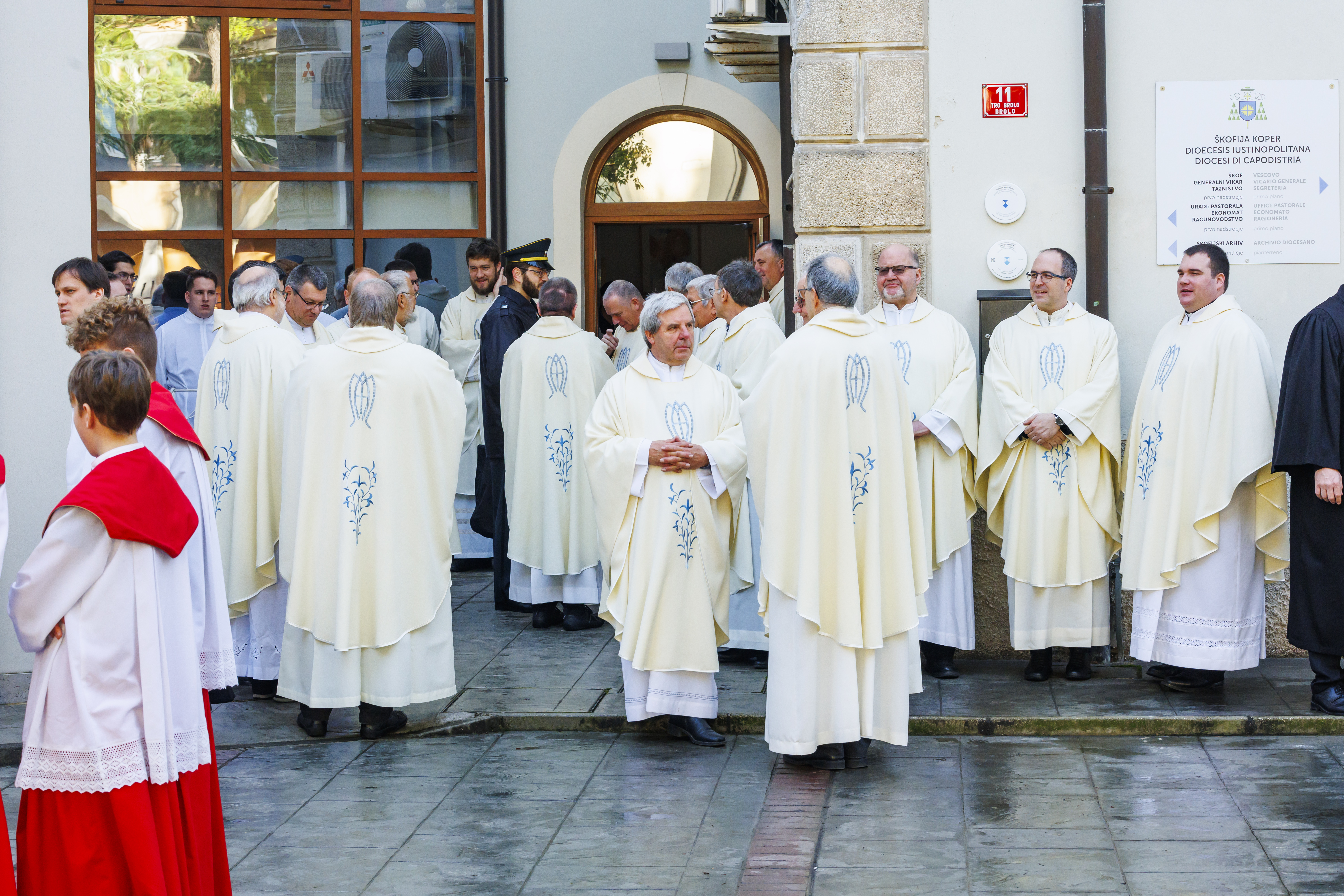 Slovesnost ob umestitvi novega koprskega škofa Petra Štumpfa (Foto: Tomaž