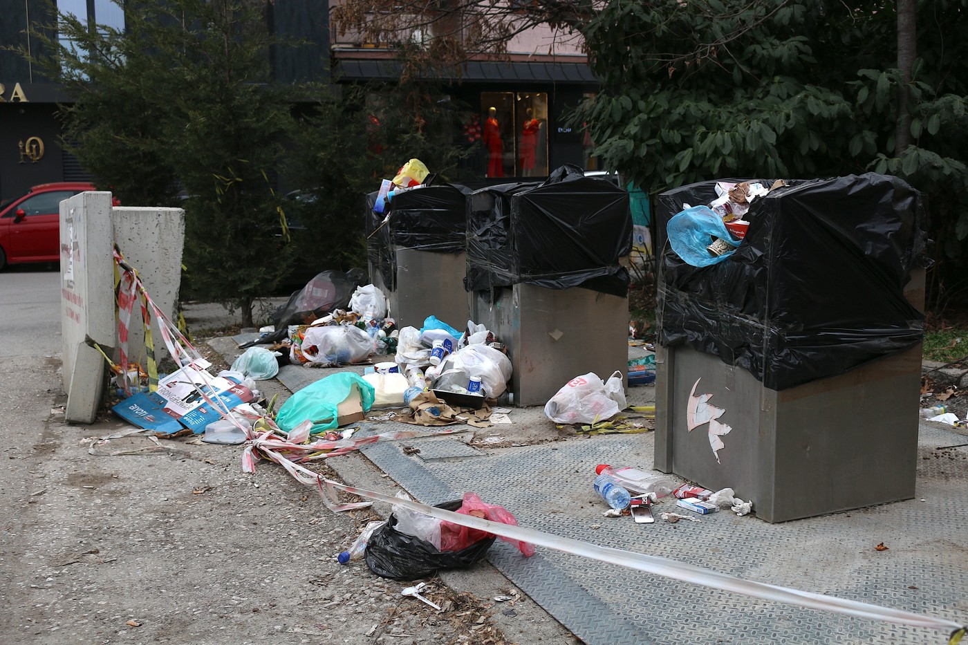 priština, izredne razmere, kosovo, odpadki