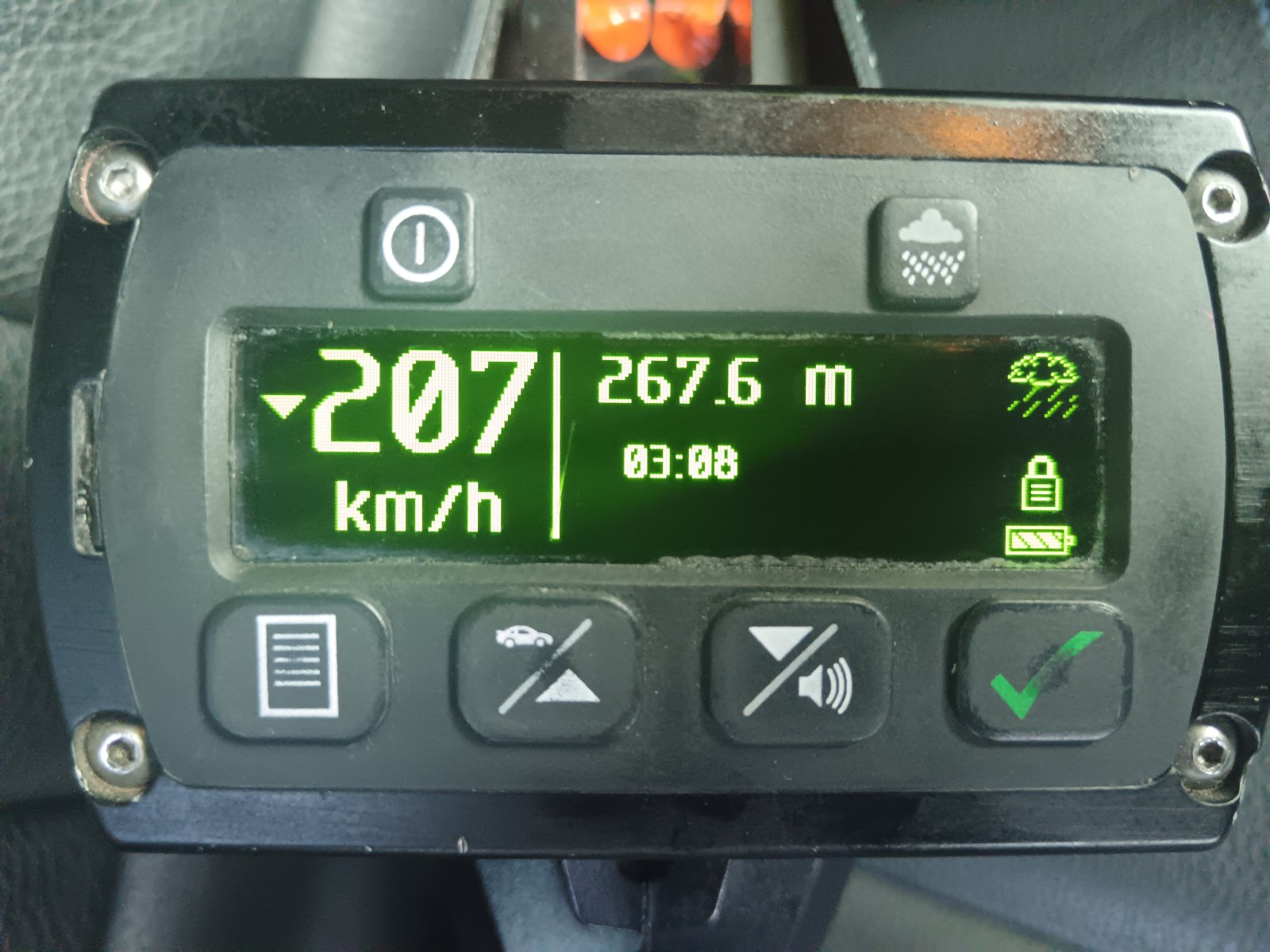 voznik začetnik, prehitra vožnja