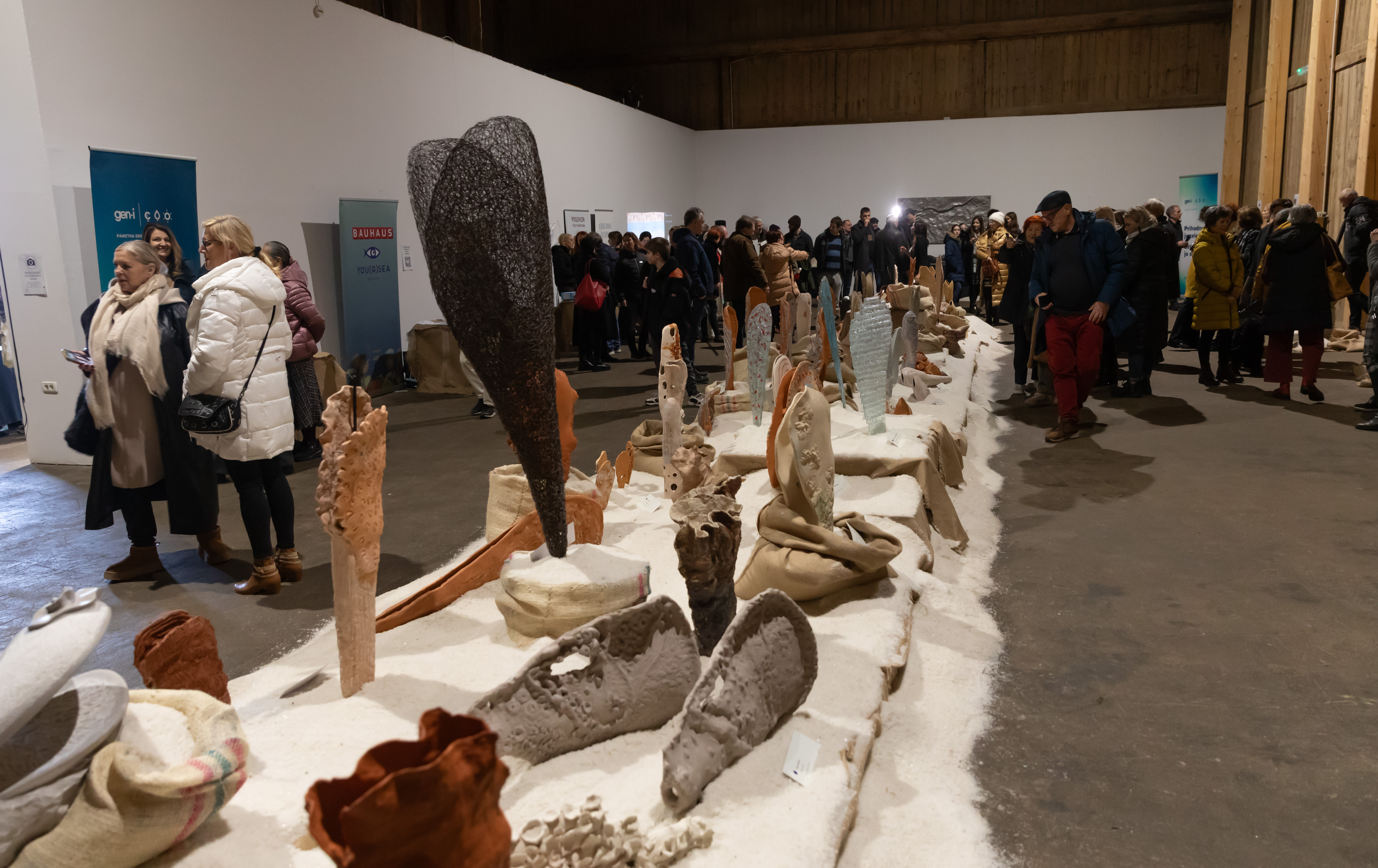 Veliki leščur, razstava