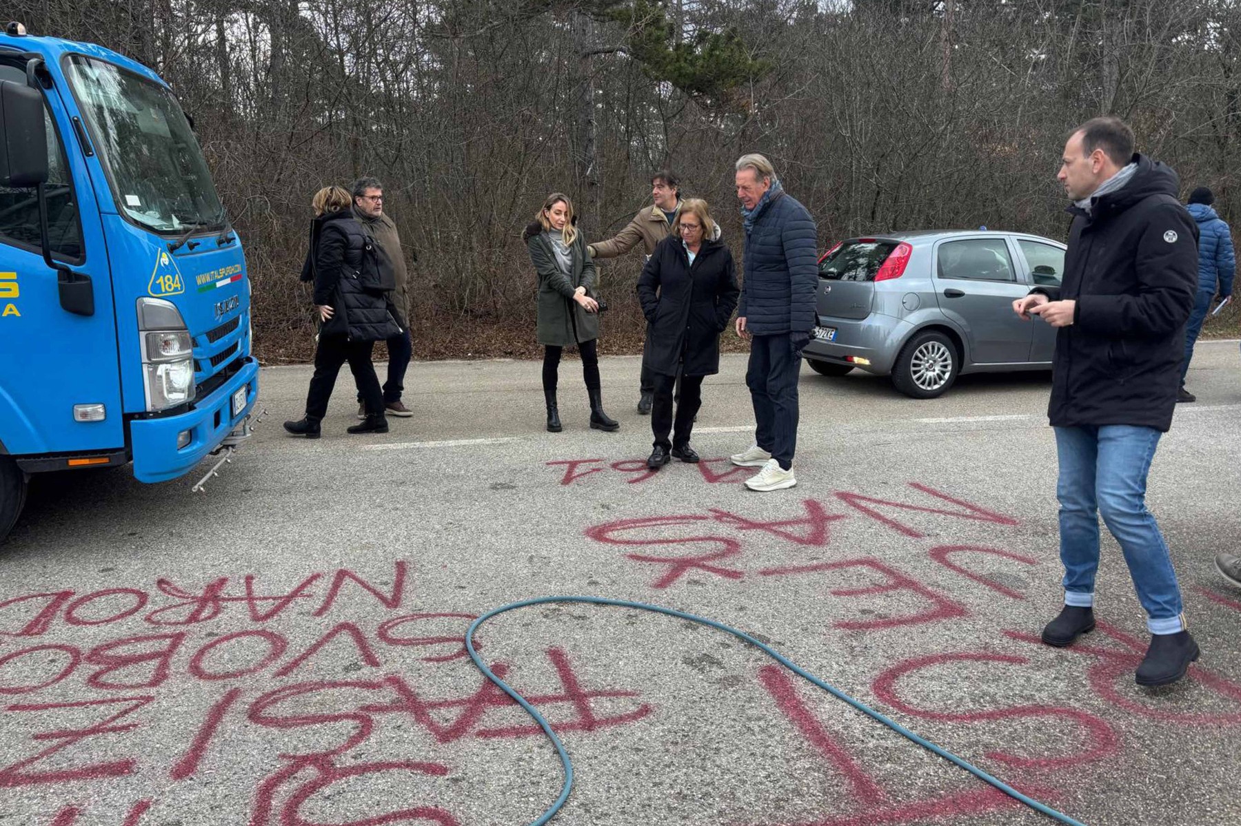 Bazovica, Italija, napis