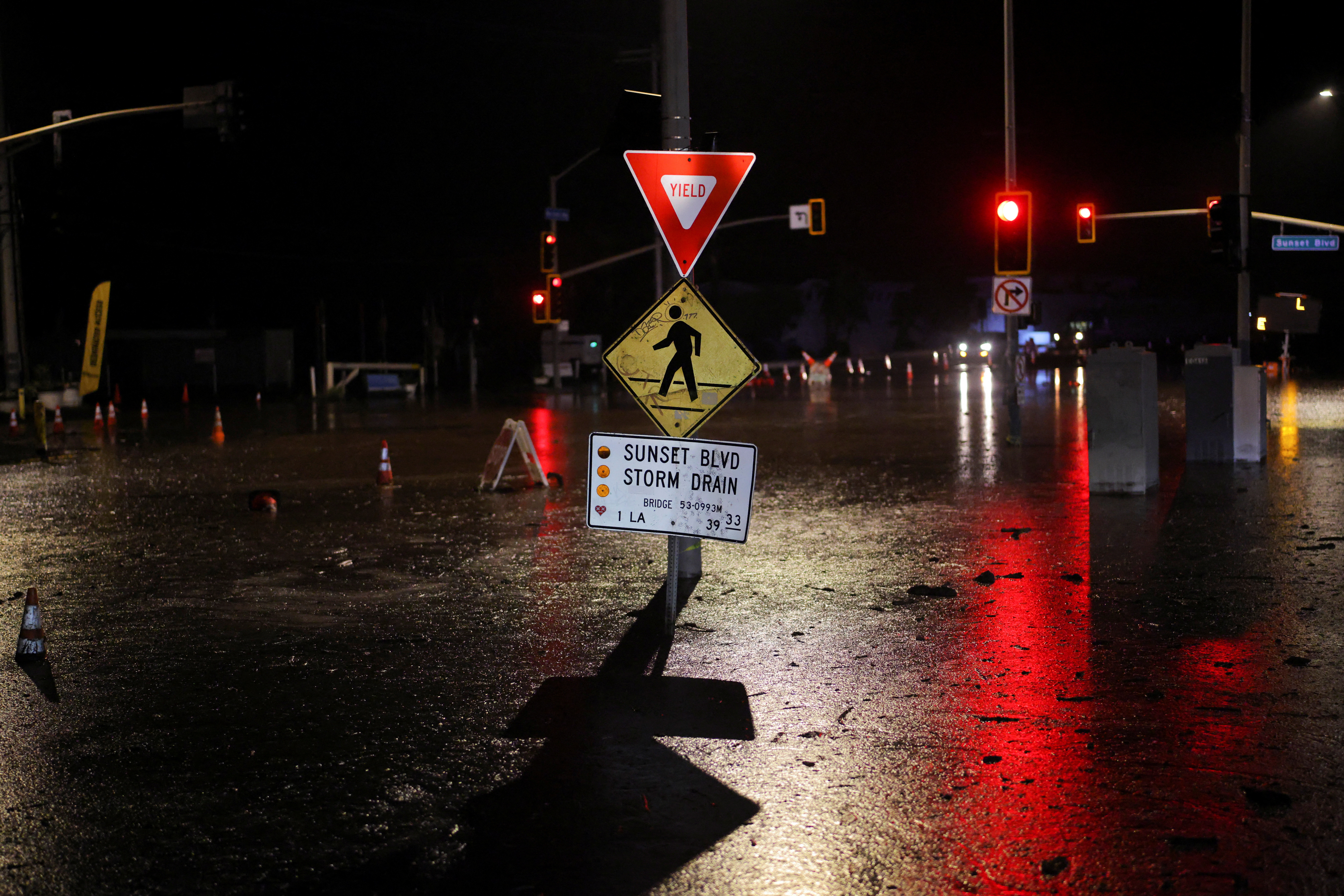 los angeles, požar, plazovi, neurje