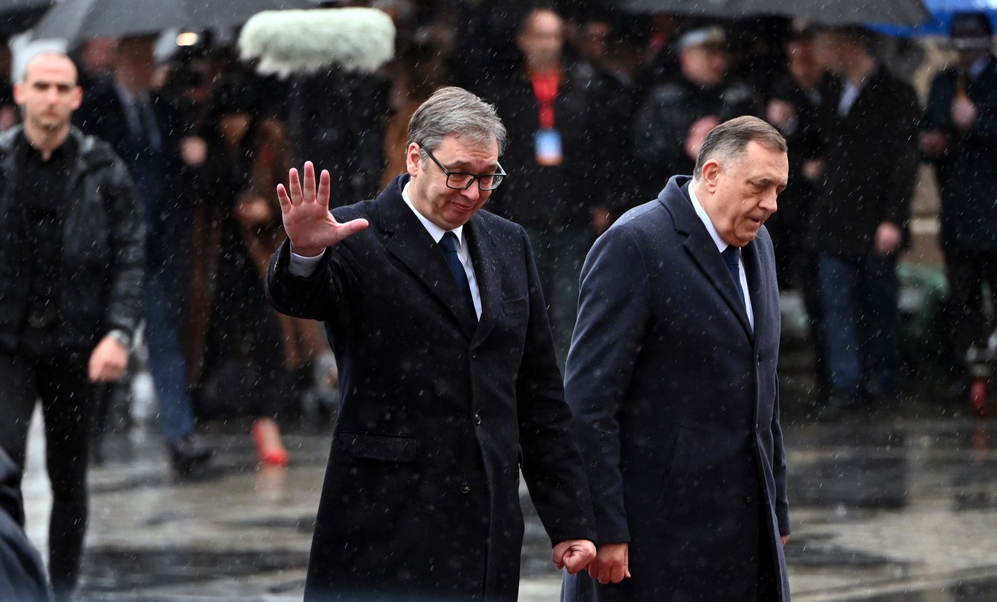 Aleksandar Vučić, Milorad Dodik