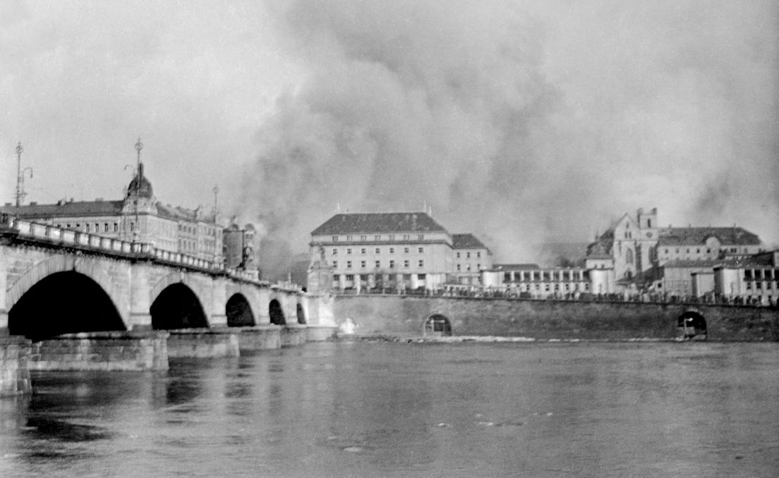 praga, bombardiranje, druga svetovna vojna