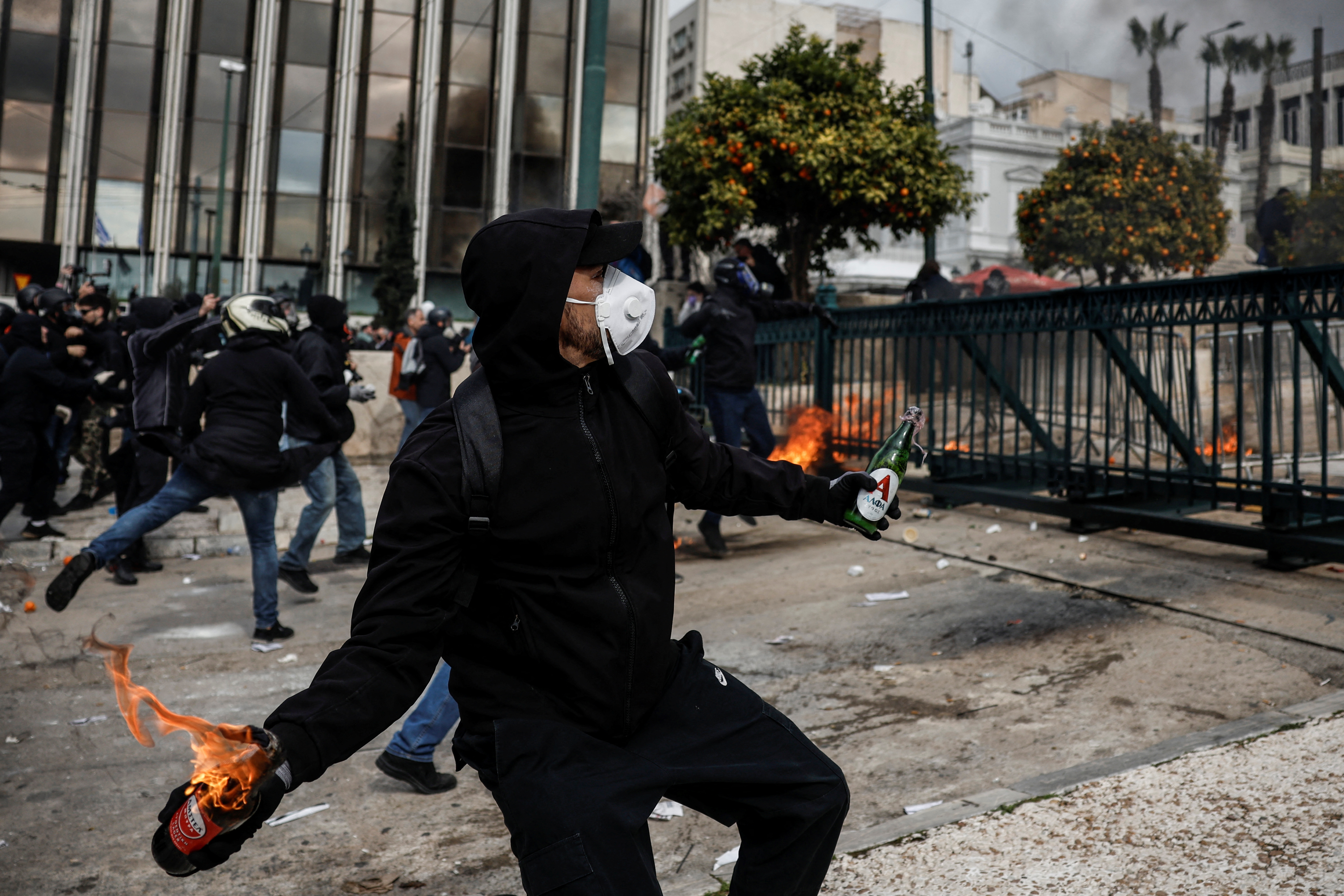 Protesti, grčija, atene, železniška nesreča, policija