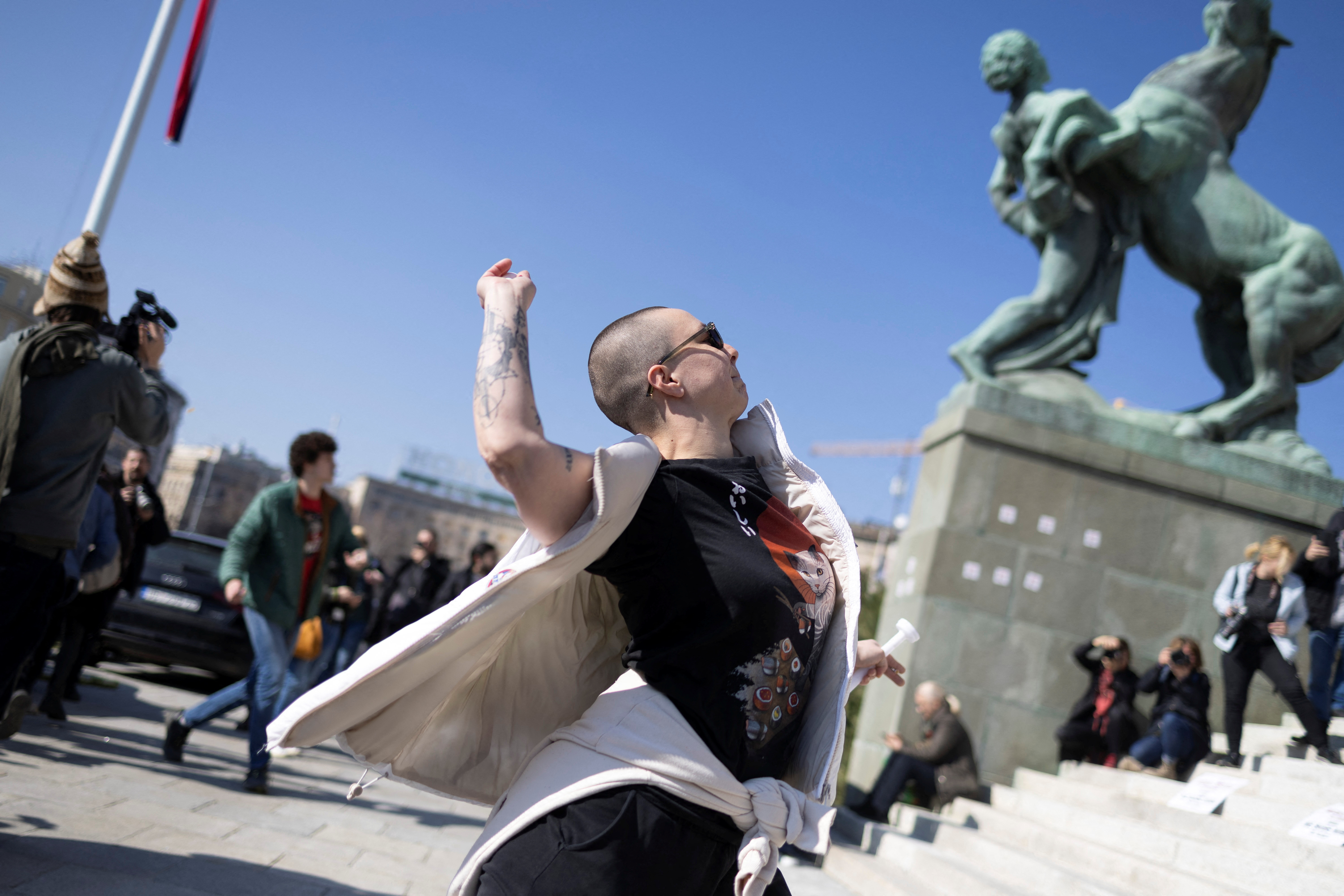 jajca, srbija, parlament, protest