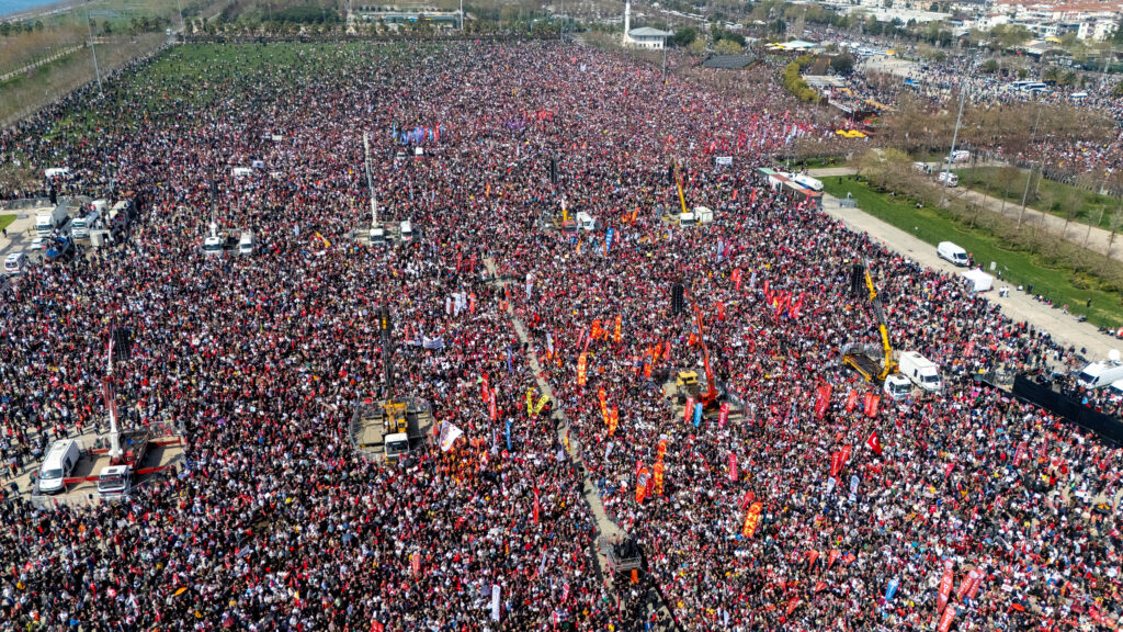 1743345401-2025-03-29T121534Z_1737157671_RC20NDA1FI2B_RTRMADP_3_TURKEY-OPPOSITION-MAYOR-PROTESTS-1024x576.jpg