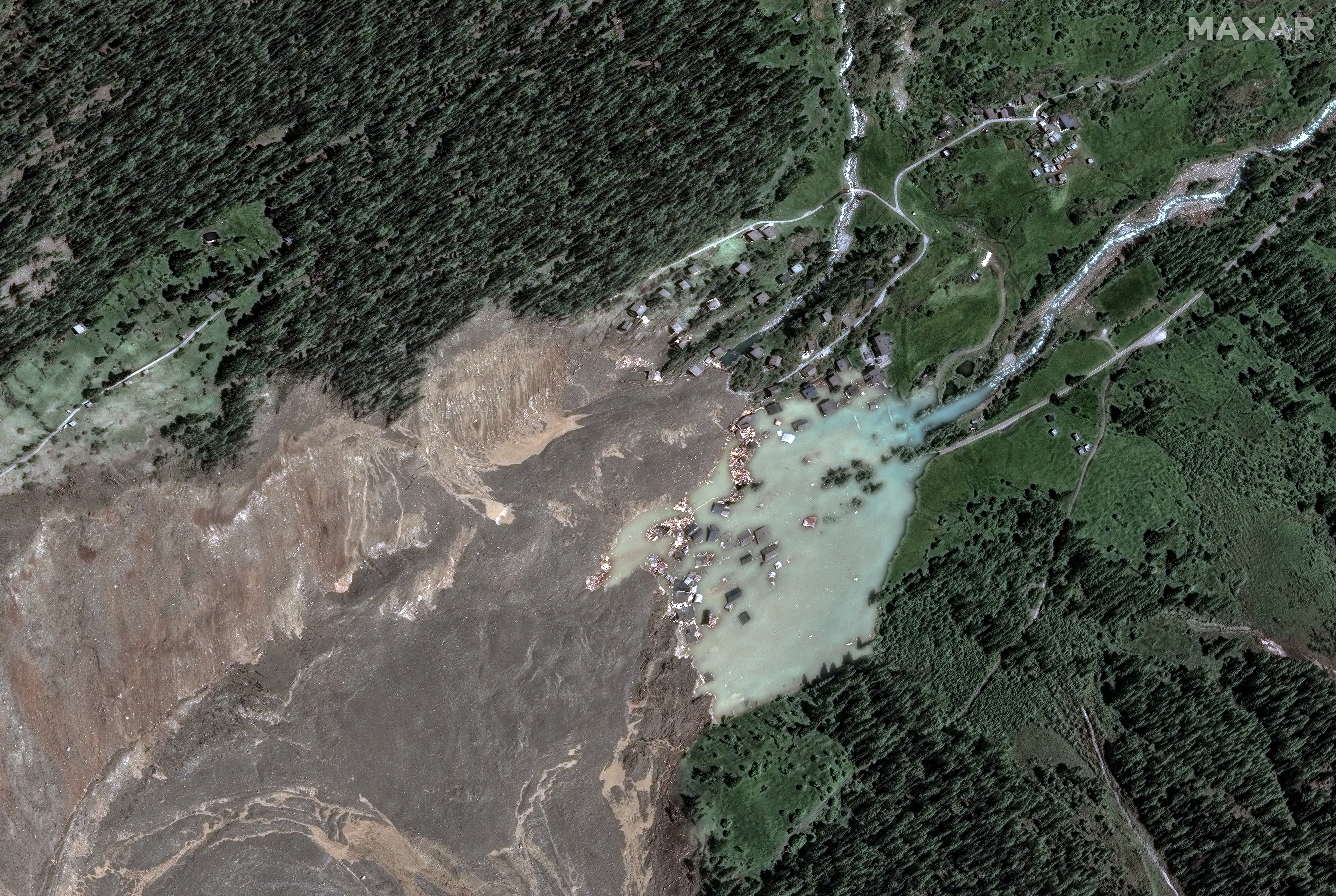 Vas Blatten v dneh po sproženju plazu