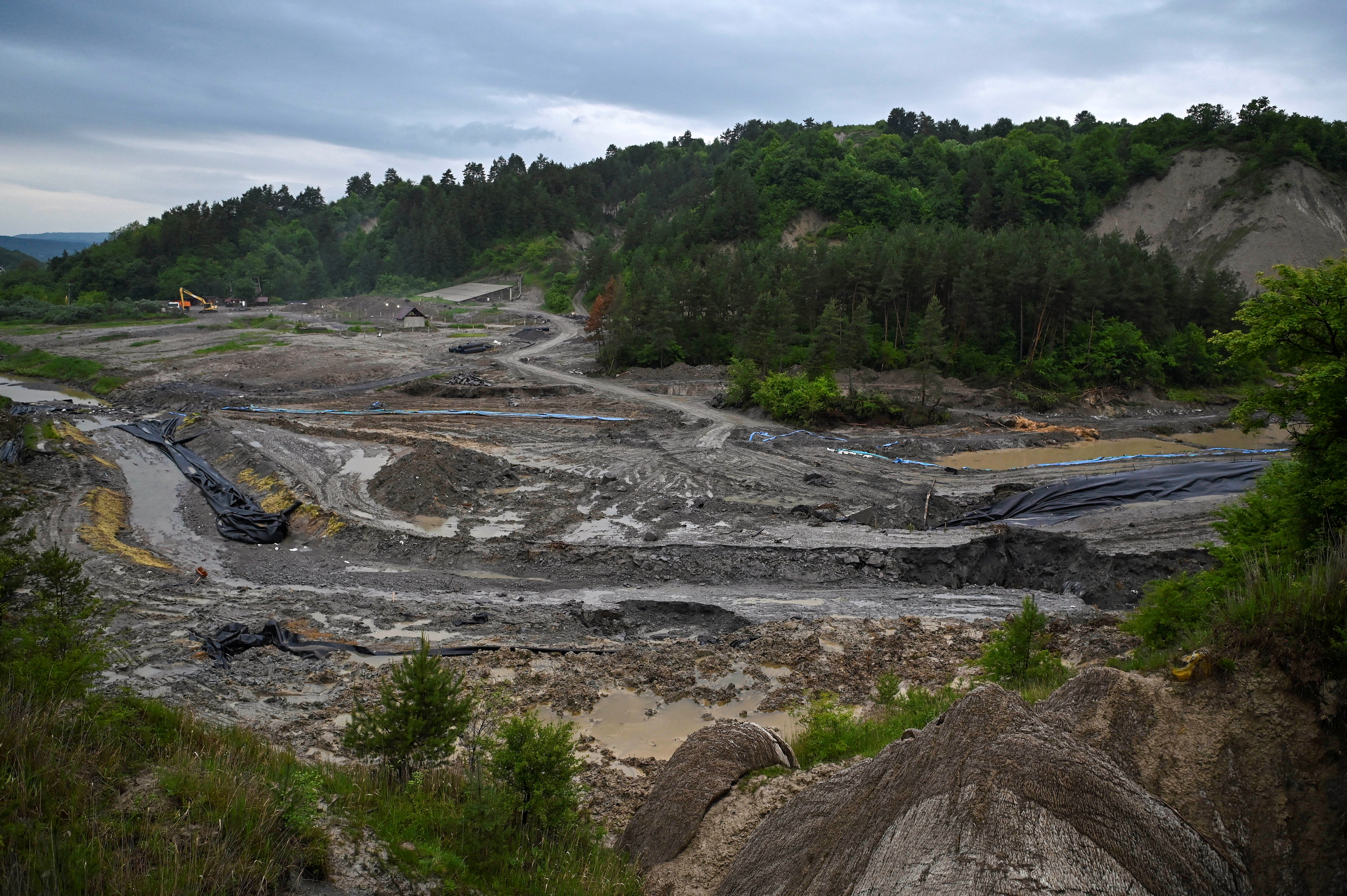 Znamenitemu rudniku soli v Romuniji gorzijo poplave