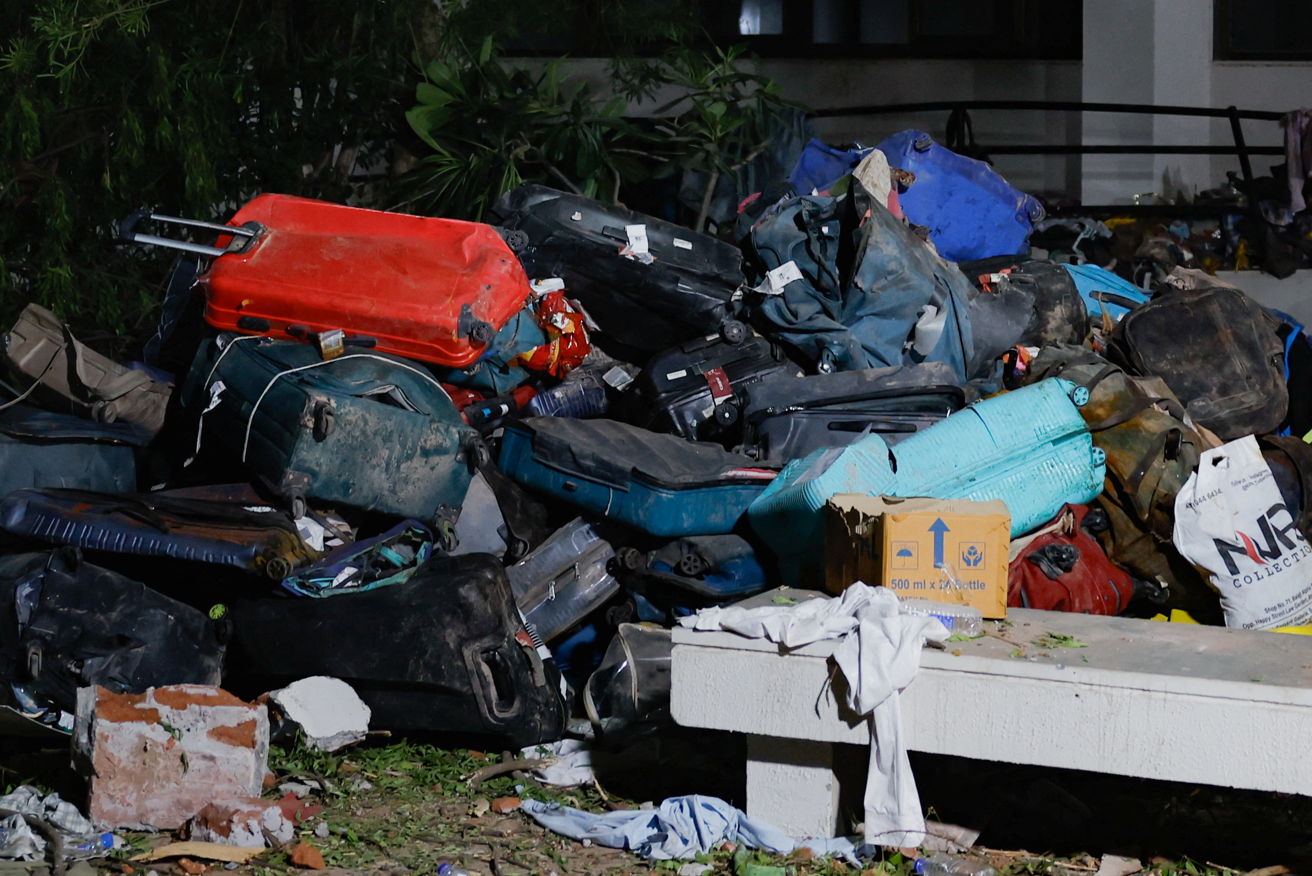 Prizorišče strmoglavljenega letala v Indiji