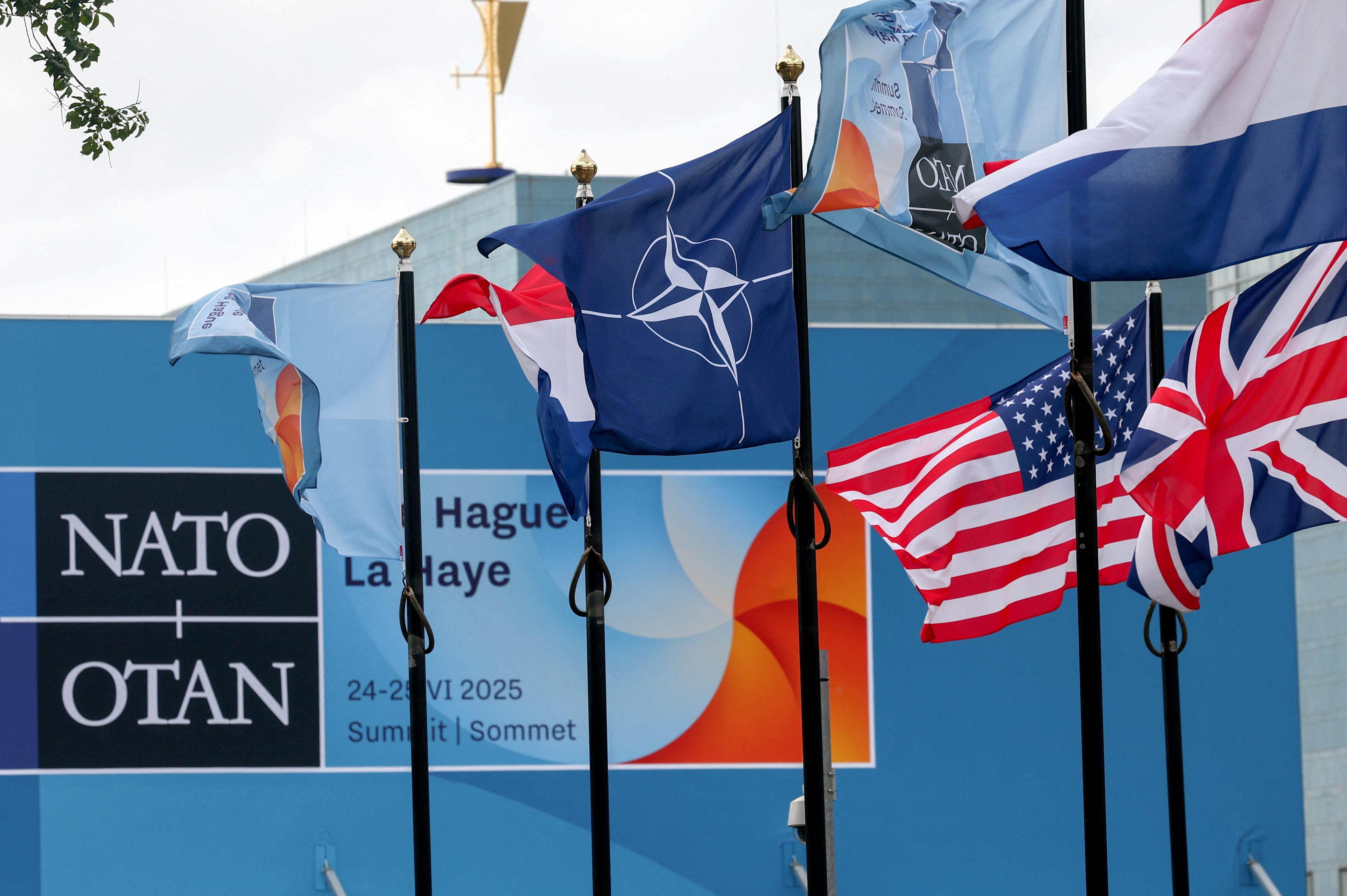 Vrh zveze Nato v Haagu