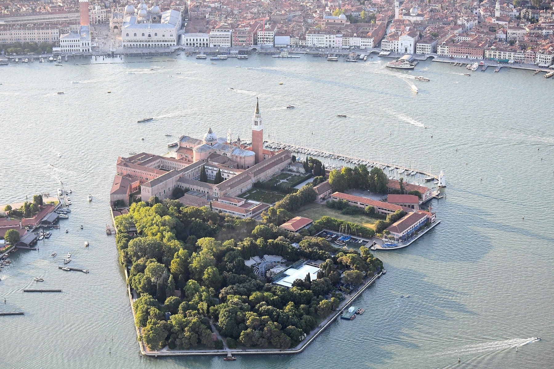San Giorgio Maggiore otok Benetke Jeff Bezos Lauren Sanchez Foto PROFIMEDIA