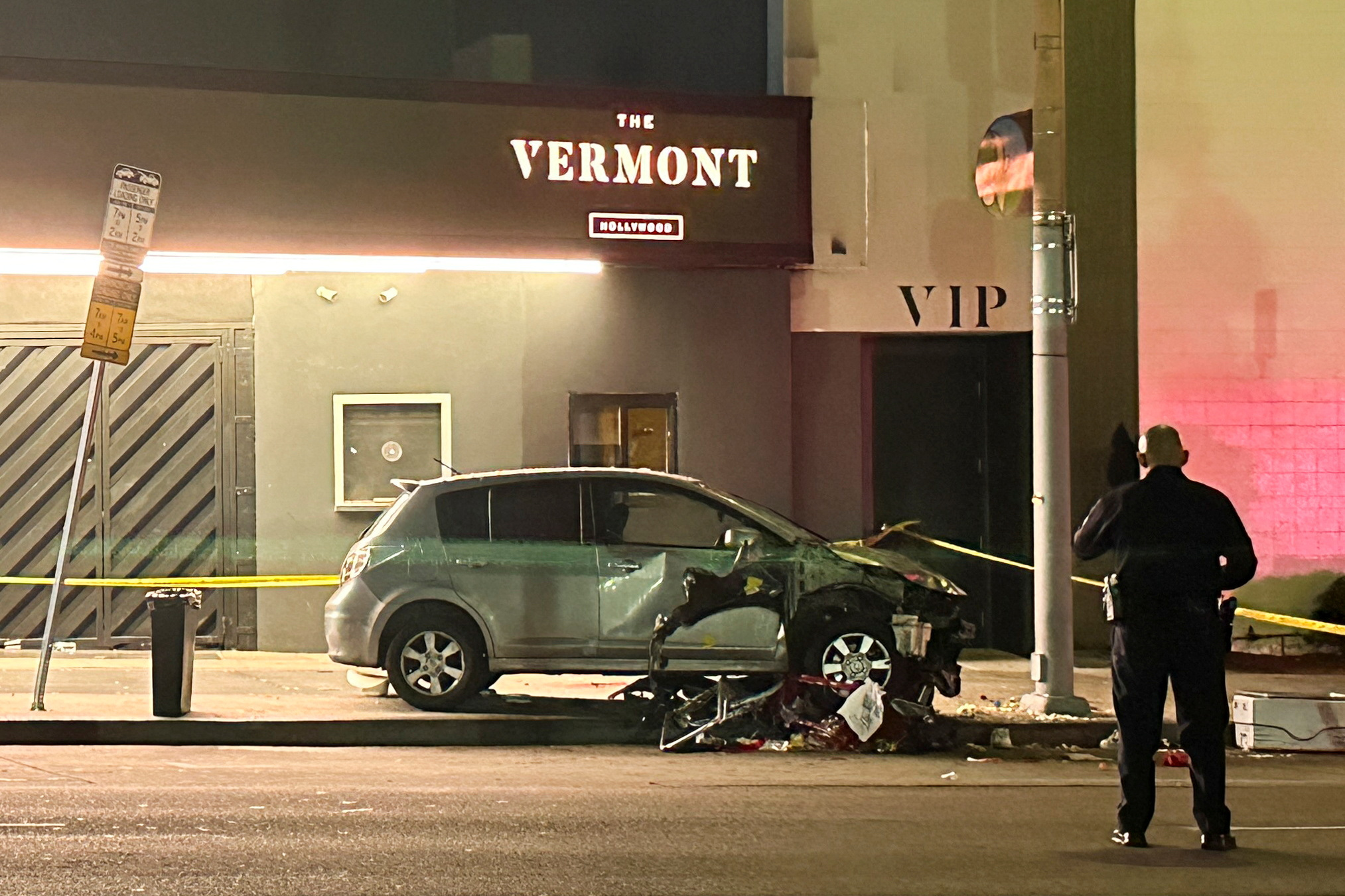 V Los Angelesu voznik zapeljal v množico