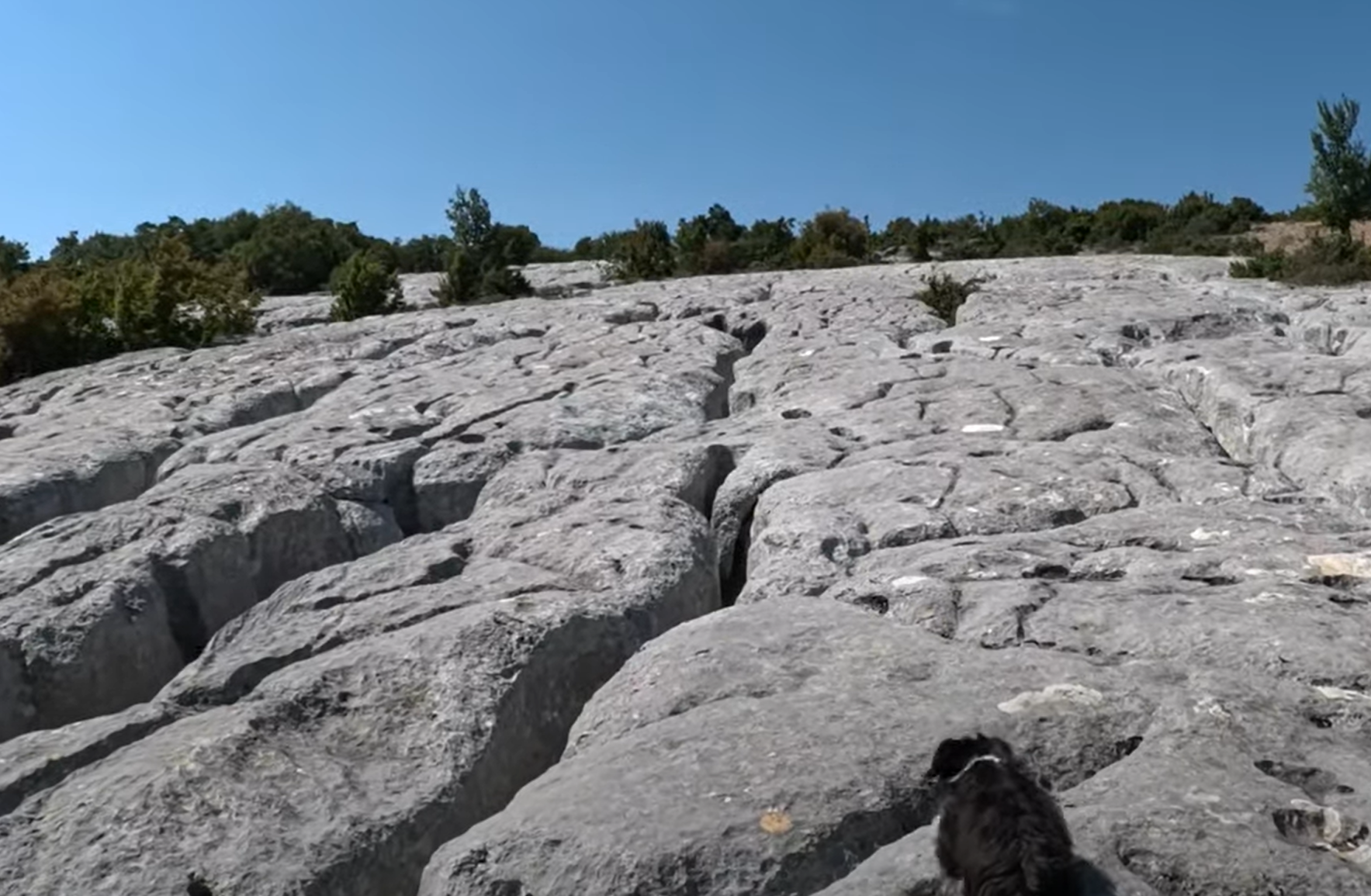 kamniti ledenik čudež iz Medviđe Hrvaška Dalmacija Foto Zajem zaslona YOUTUBE
