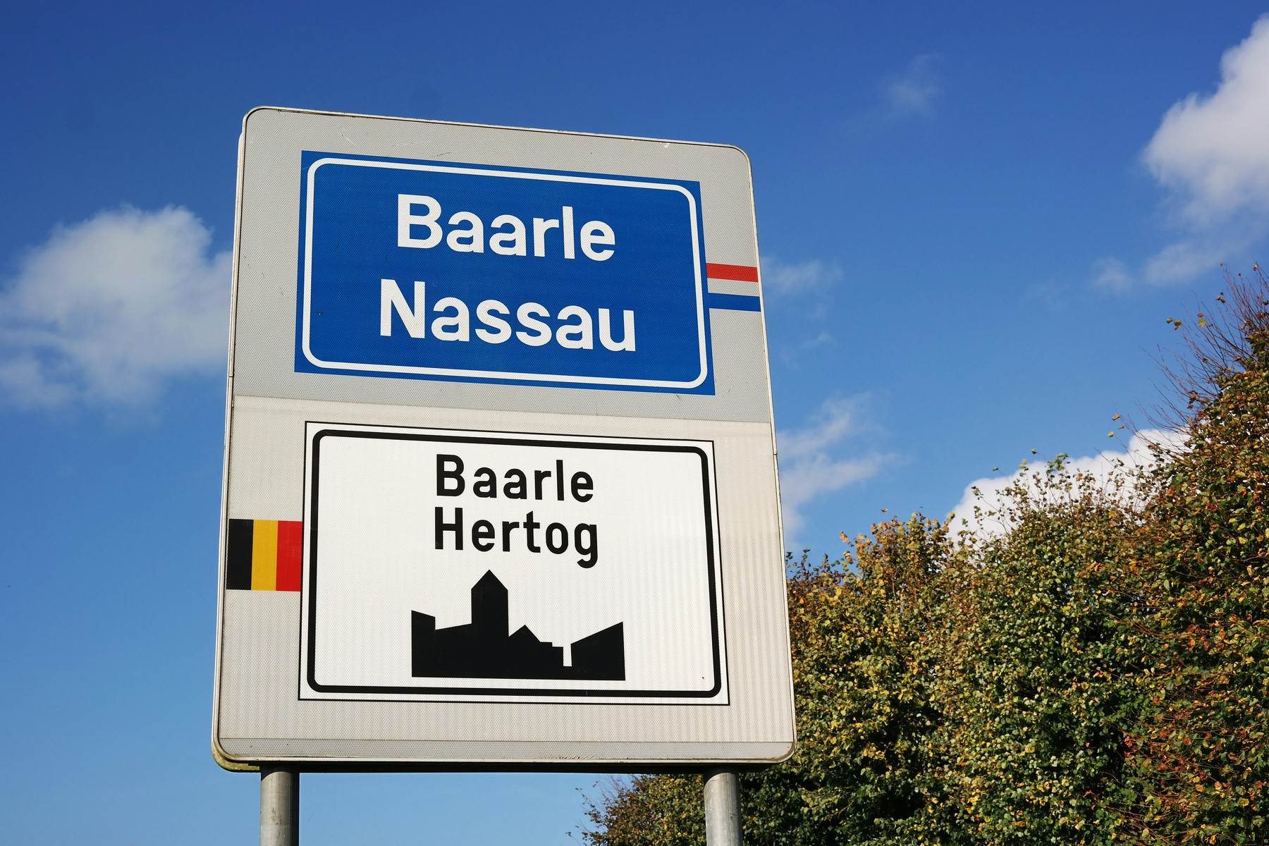 Baarle-Nassau Baarle-Hertog  Nizozemska Belgija Foto PROFIMEDIA