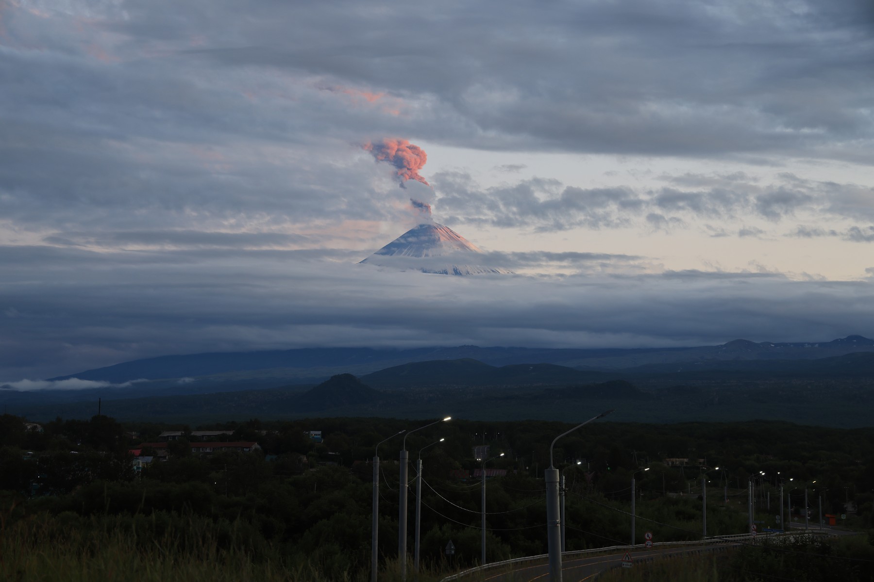 vulkan Krašeninikov Kamčatka Rusija vulkanski izbruh erupcija Foto PROFIMEDIA 3