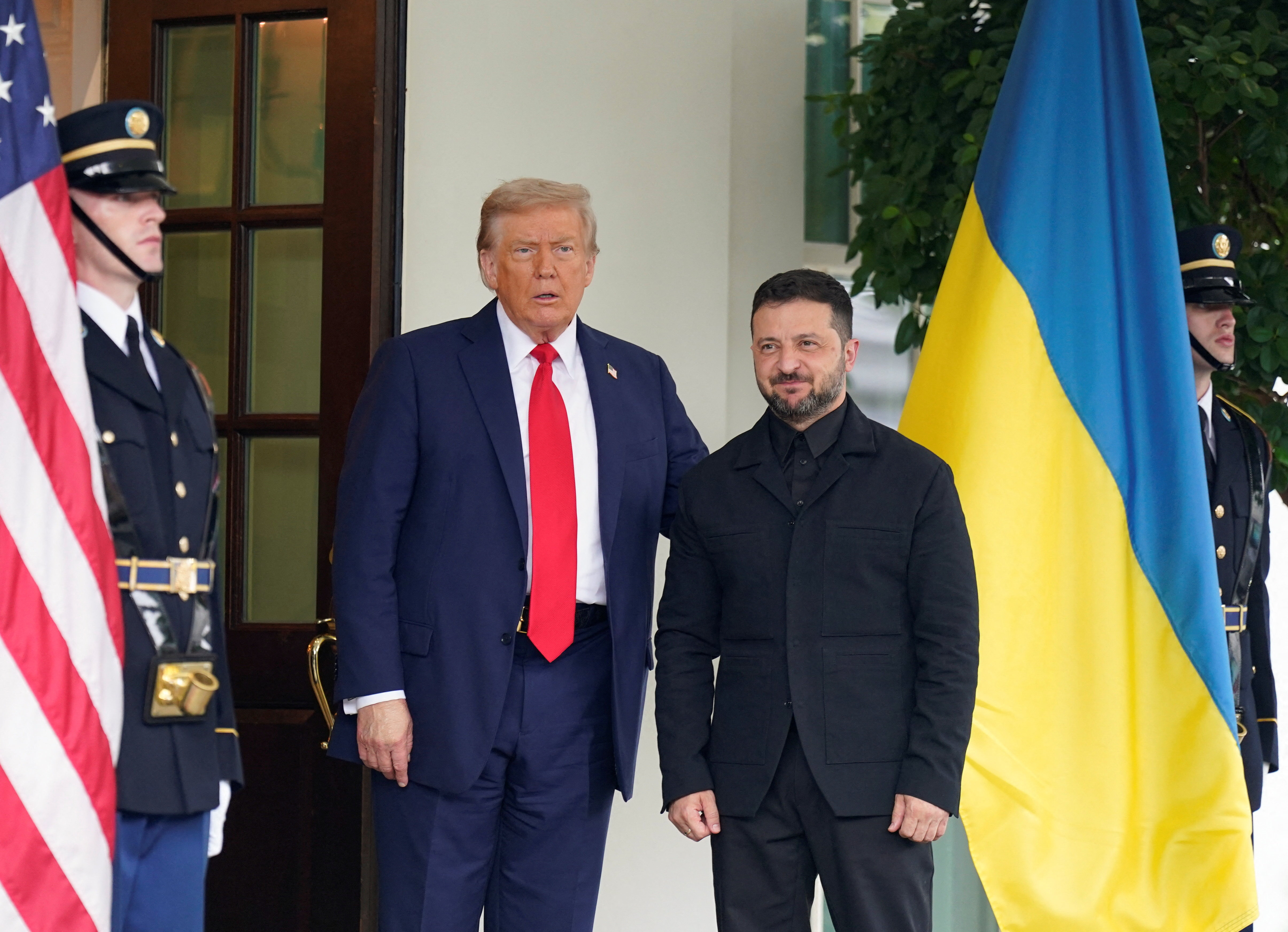 Volodimir Zelenski v obleki