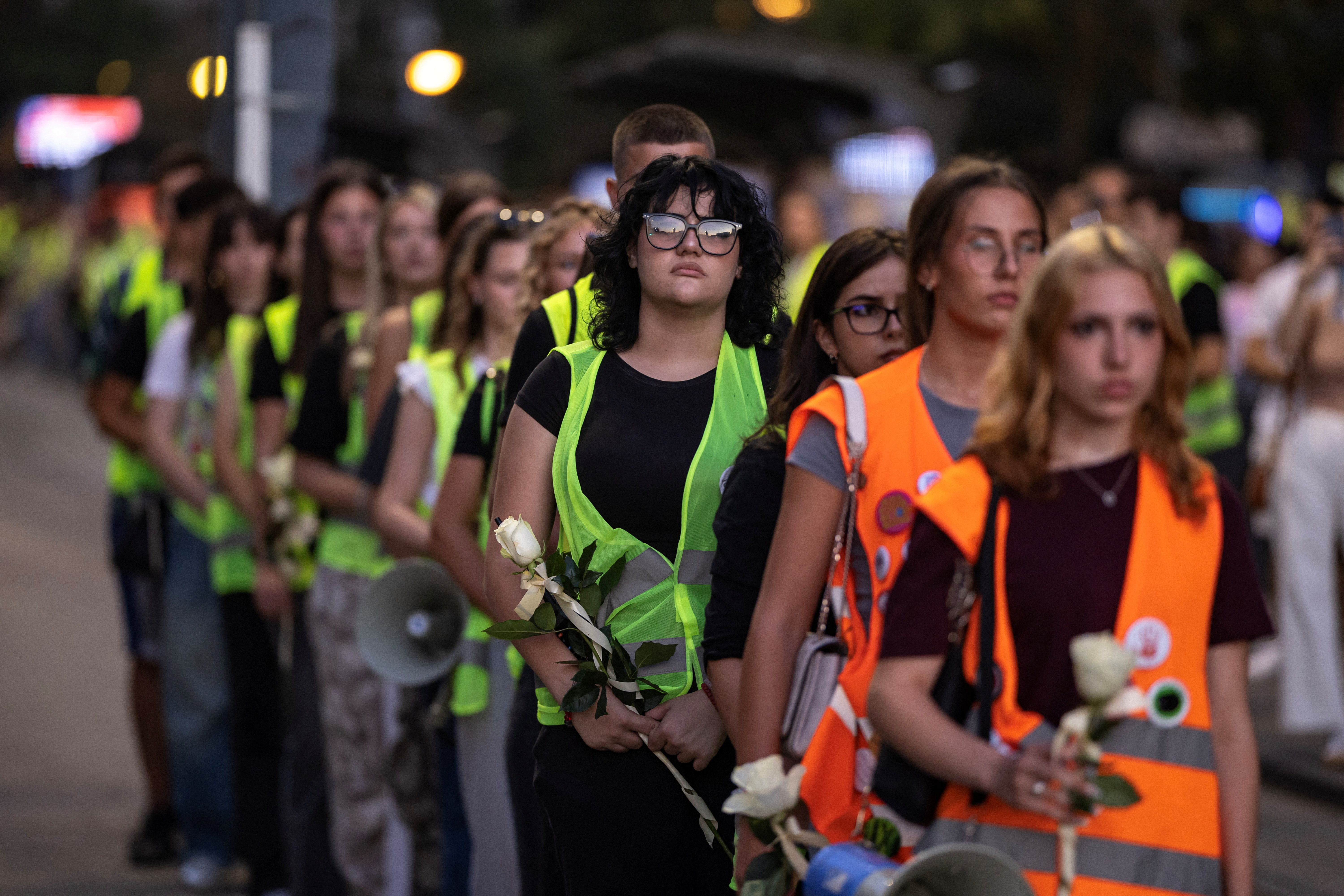Protest in komemoracija v Beogradu ob obletnici zrušenja nadstreška v Novem Sadu