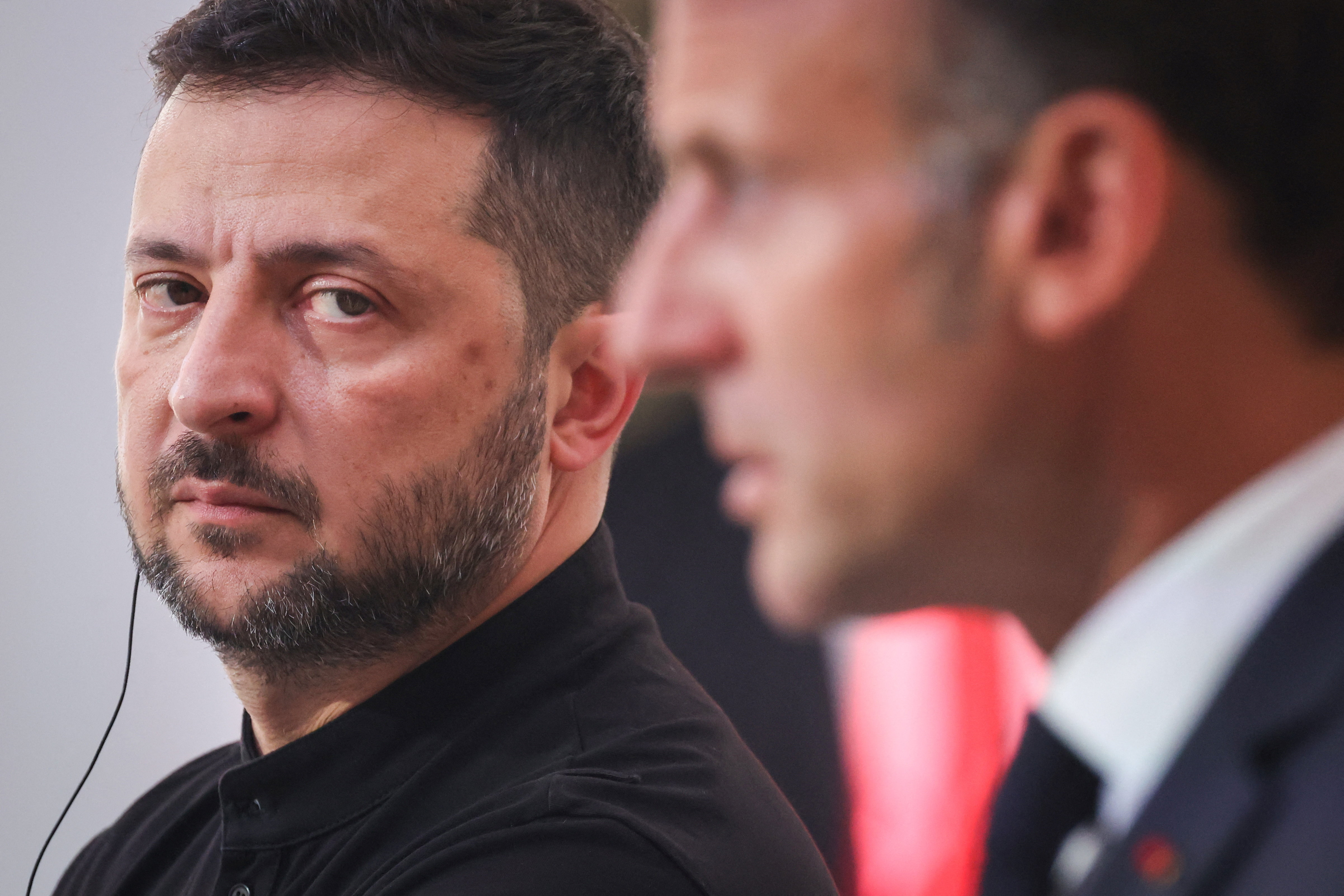 Volodimir Zelenski in Emmanuel Macron