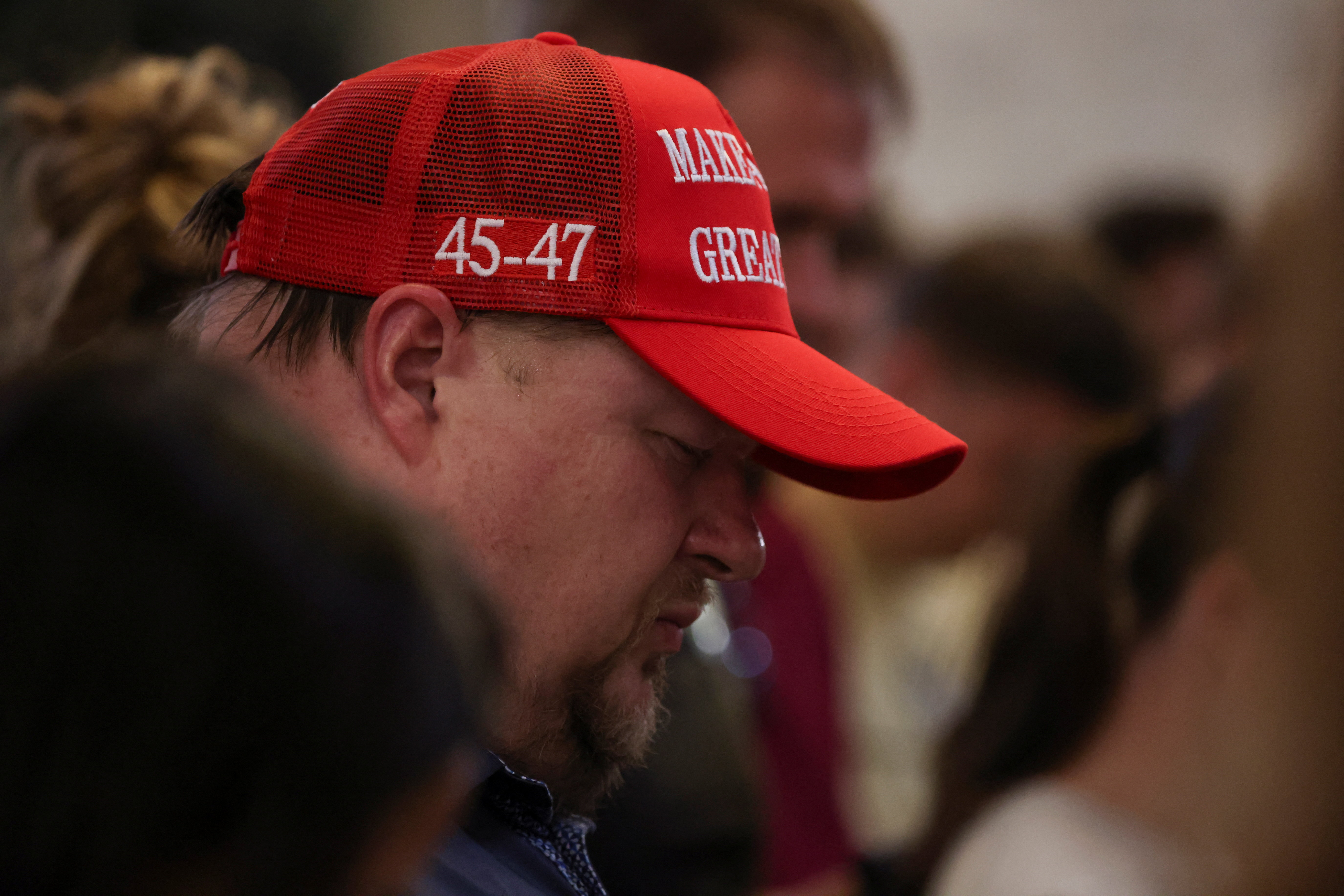 Žalujoči po smrti Kirka